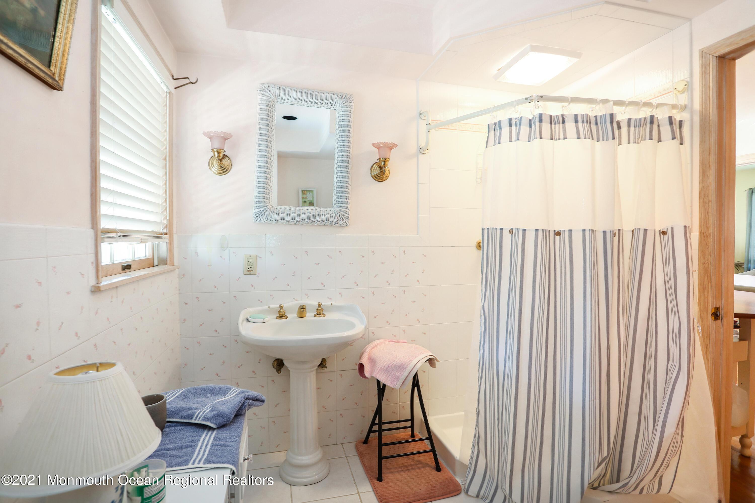 Photo of 802 7th Avenue, Sea Girt NJ 08750