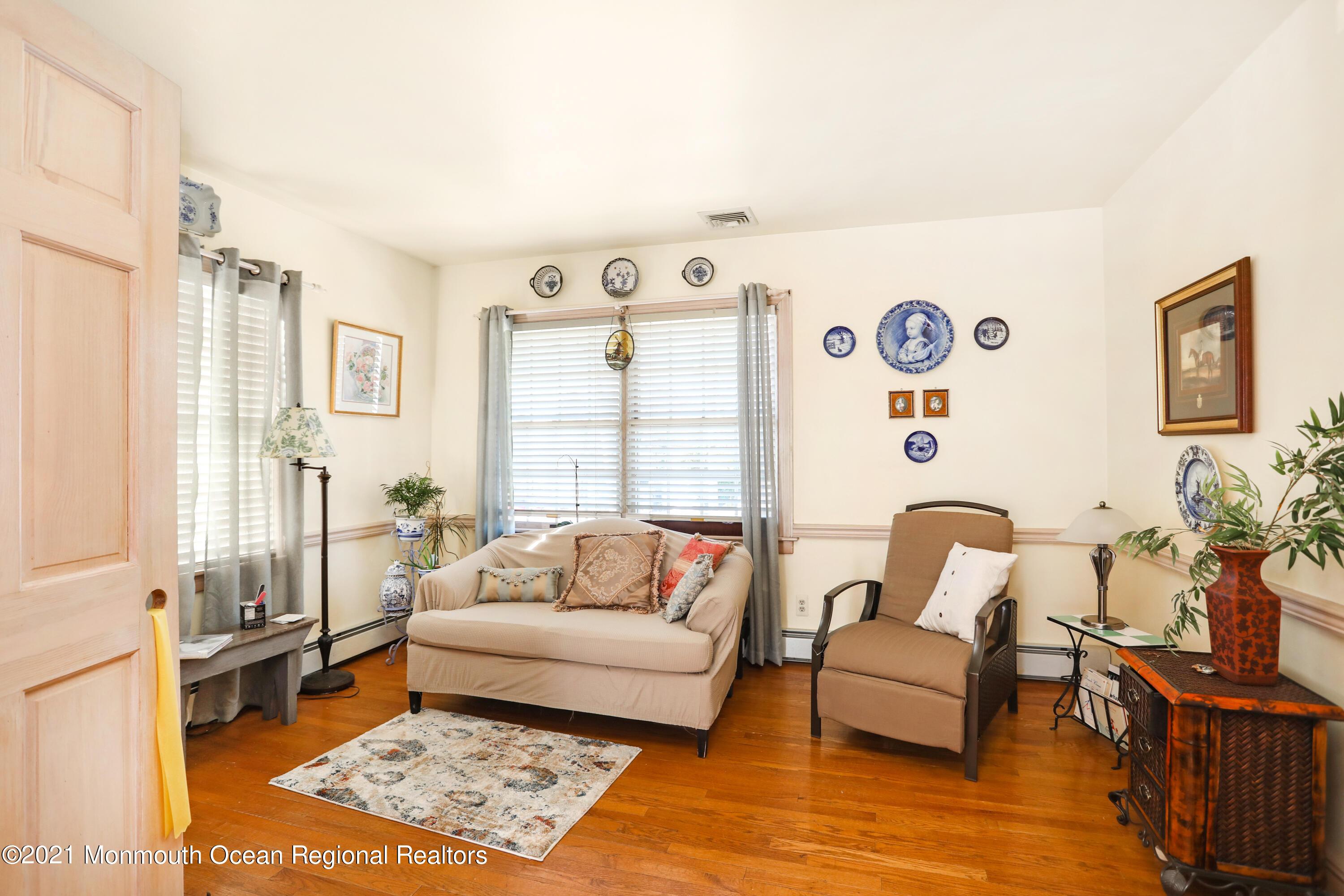 Photo of 802 7th Avenue, Sea Girt NJ 08750