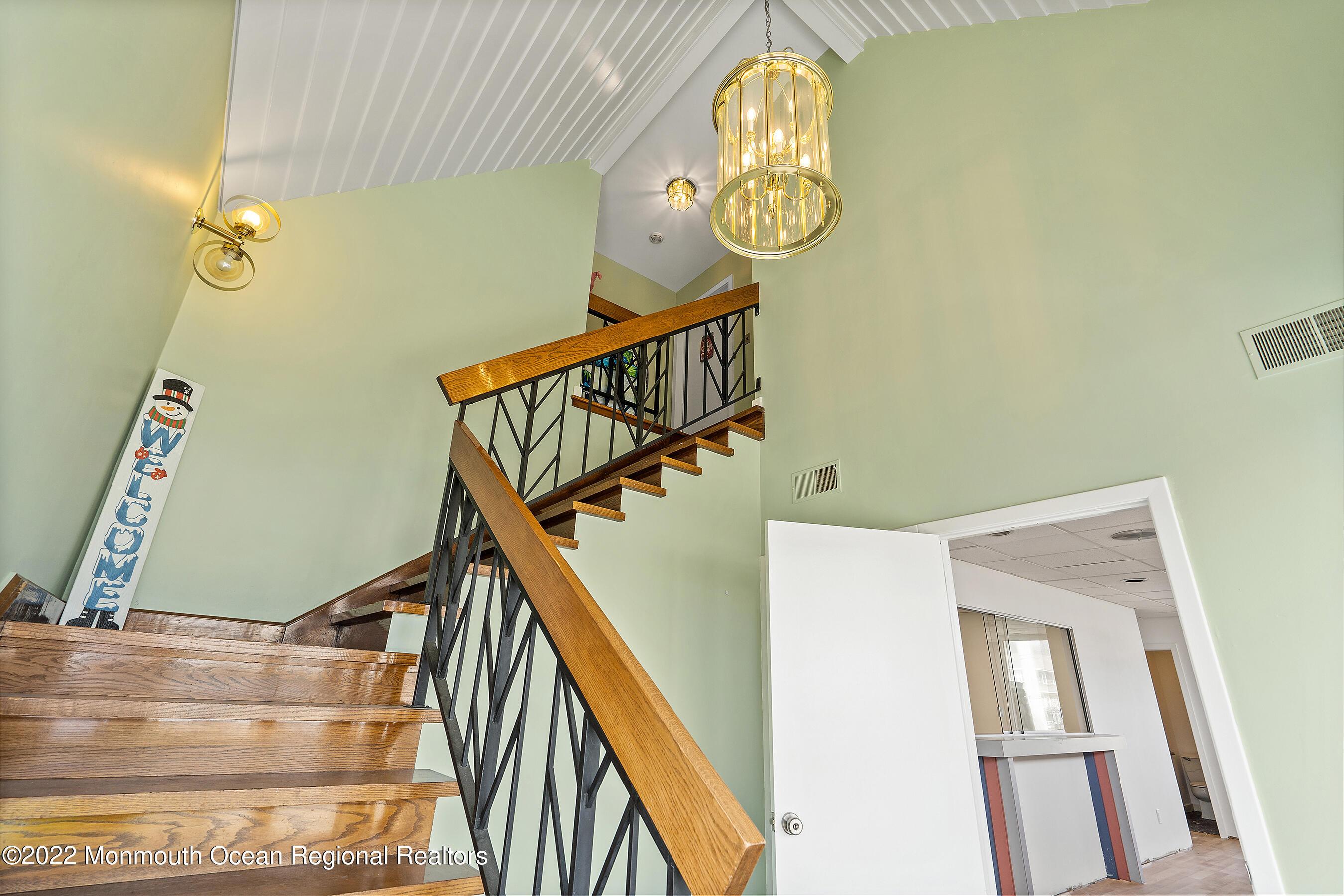 Photo of 608 Union Avenue, Brielle NJ 08730