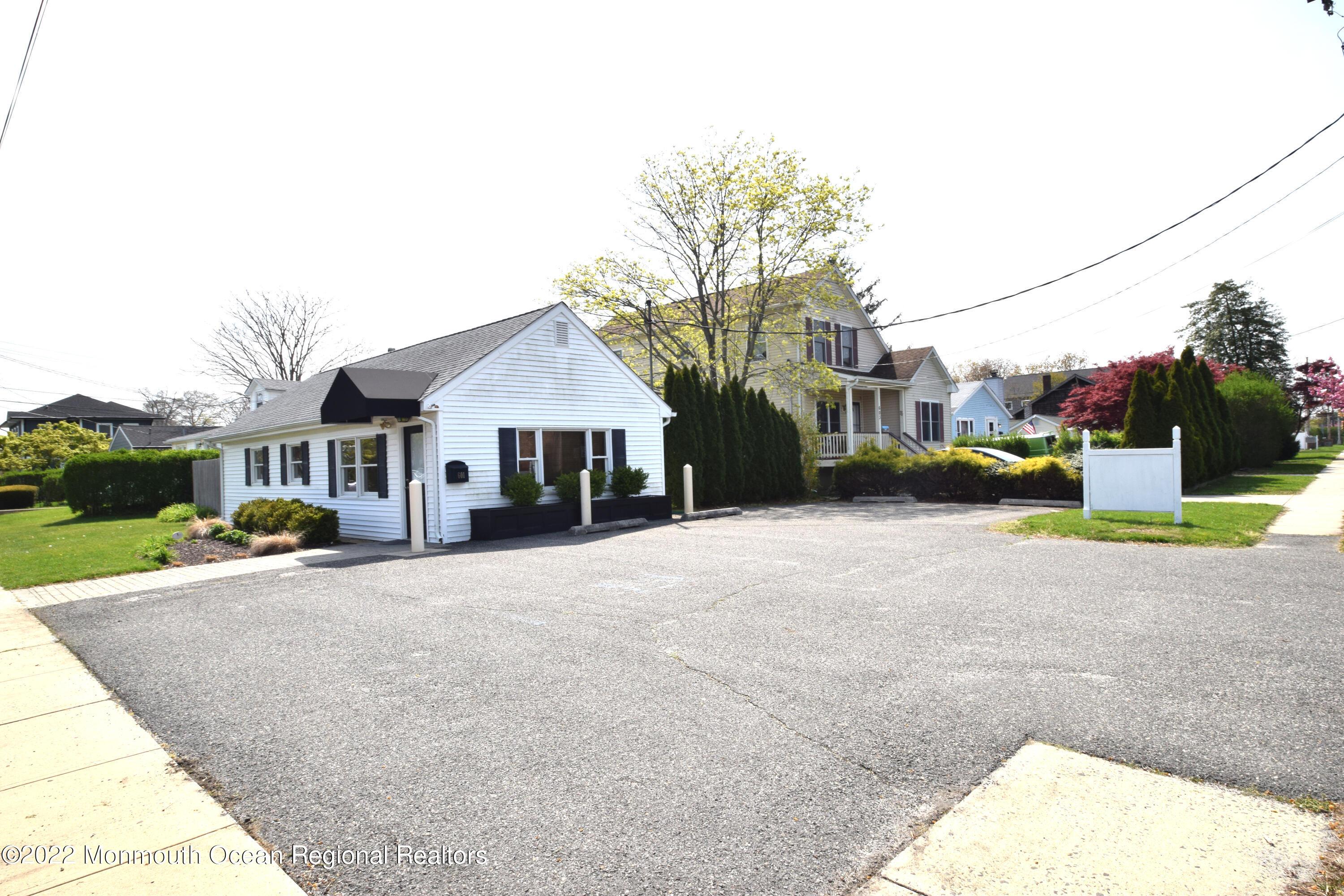 Photo of 601 Warren Avenue, Spring Lake Heights NJ 07762