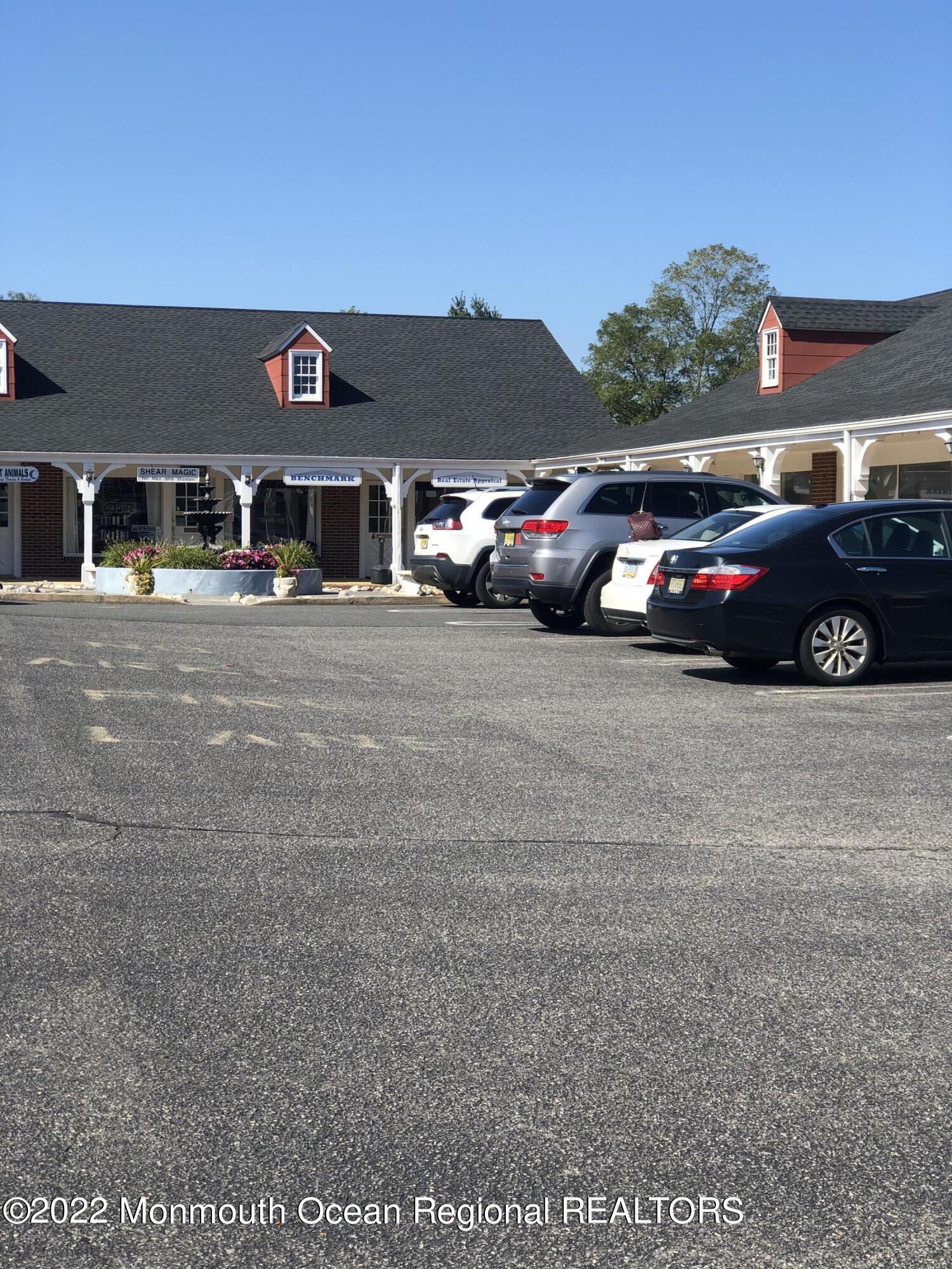 Strip mall with ample parking in front or rear