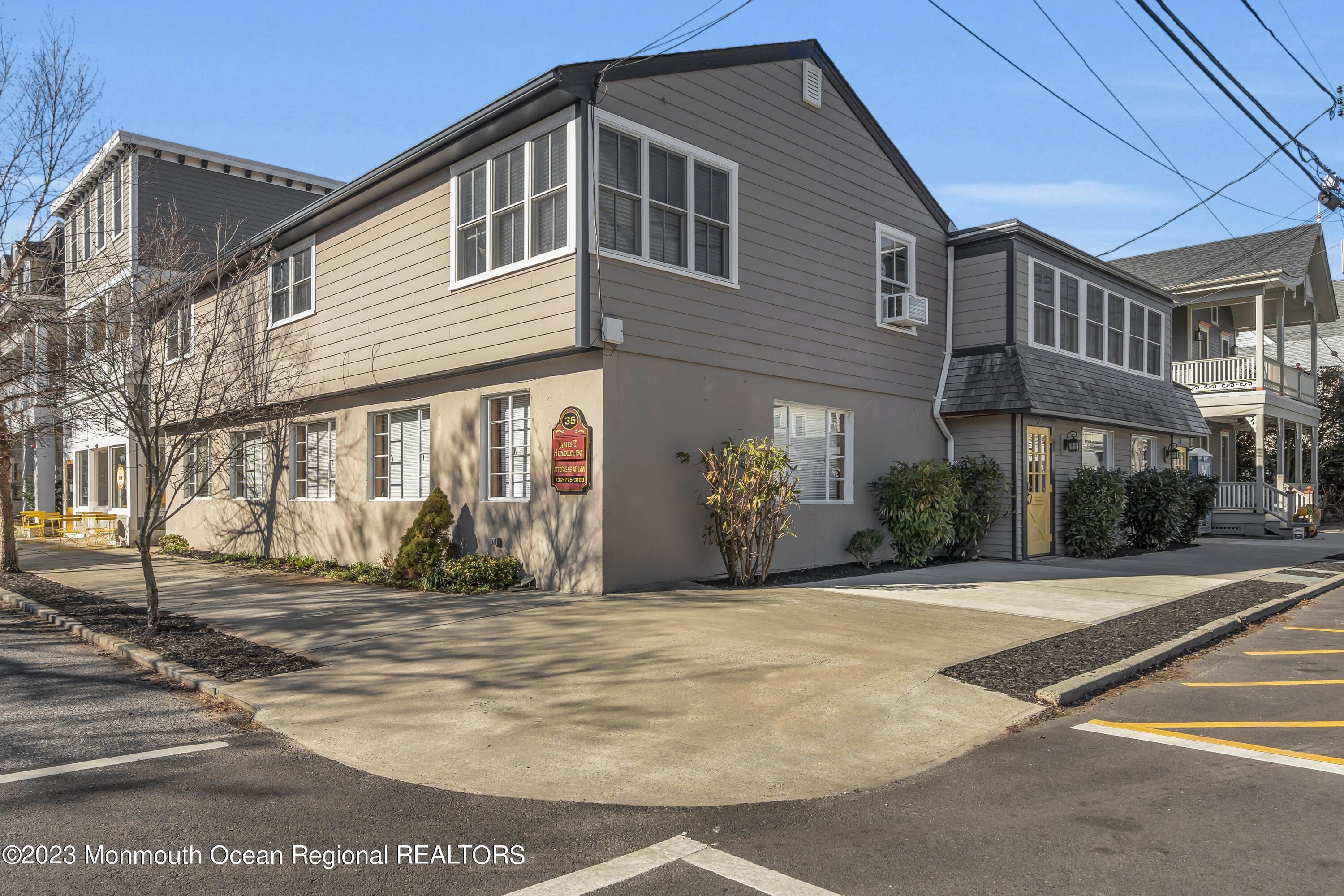 Corner of Pilgrim Pathway and Mount Tabor Way