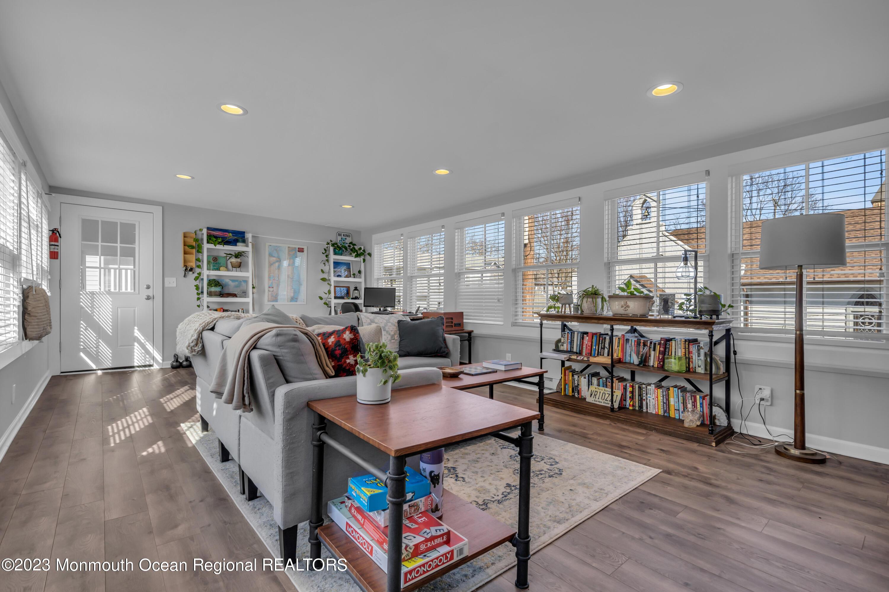 Oversized Sun Room / Flex Space