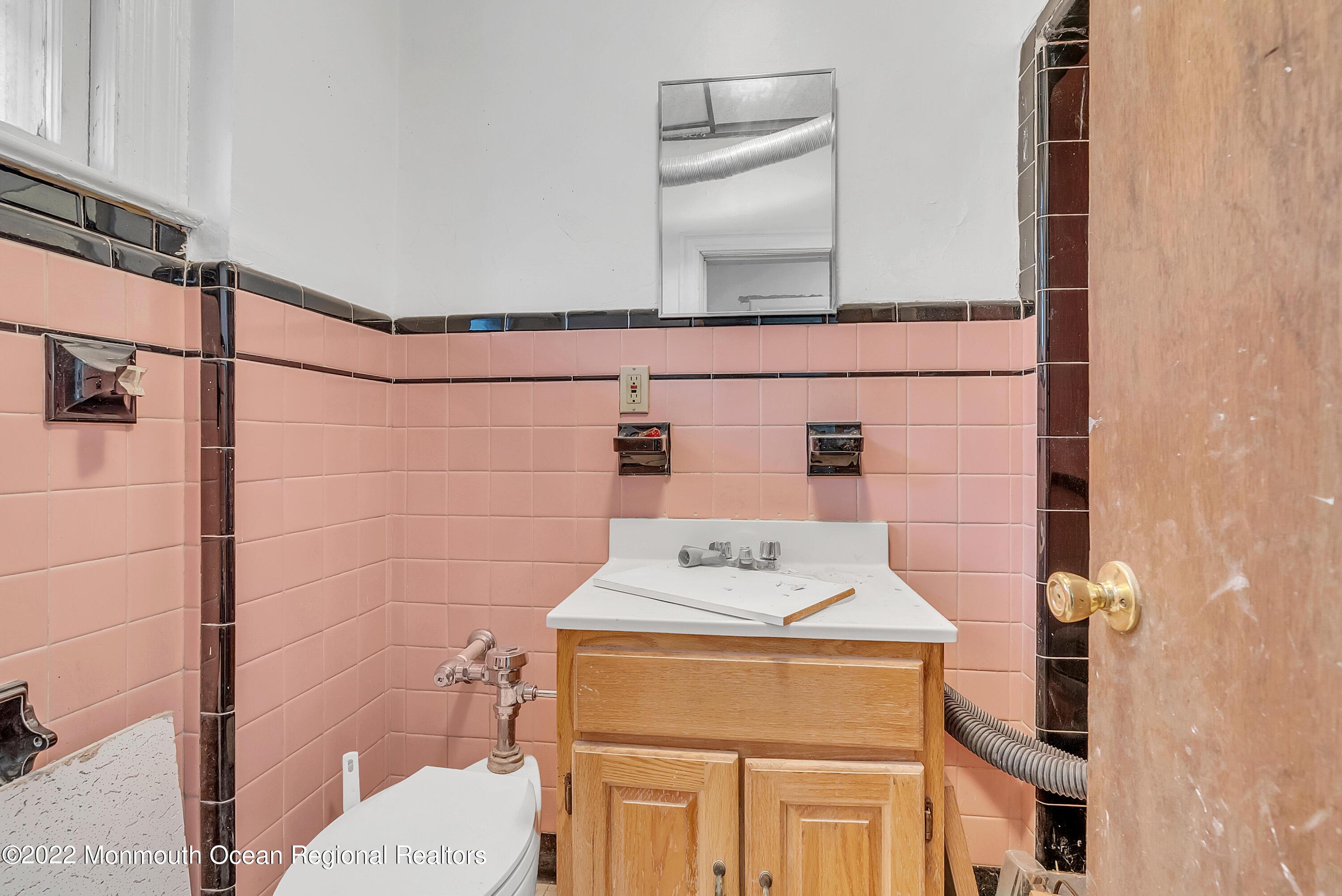 Photo of 321-323 Main Street, Bradley Beach NJ 07720