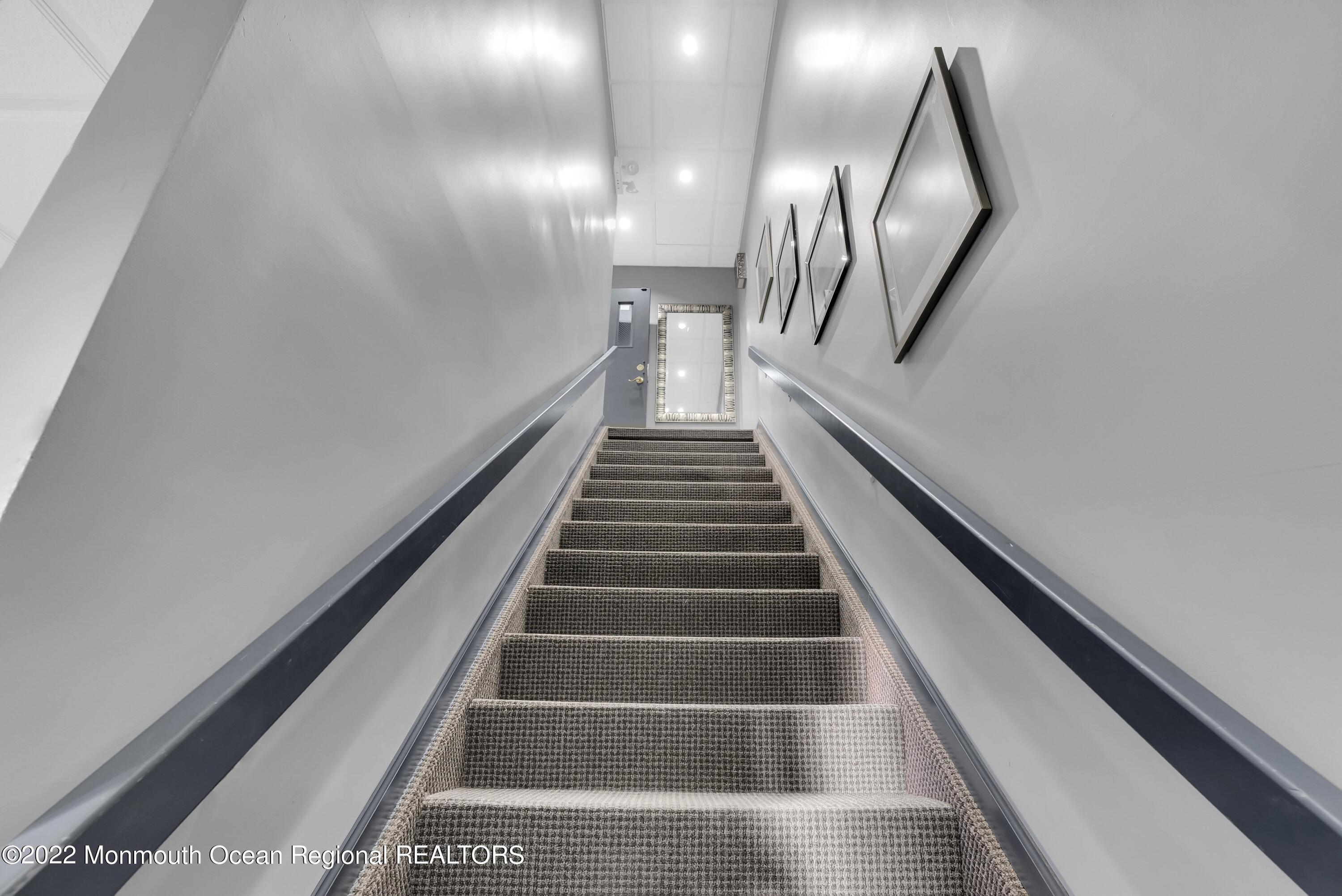 Photo of 1405 Highway 35 2 floor Middle, Ocean Twp NJ 07755