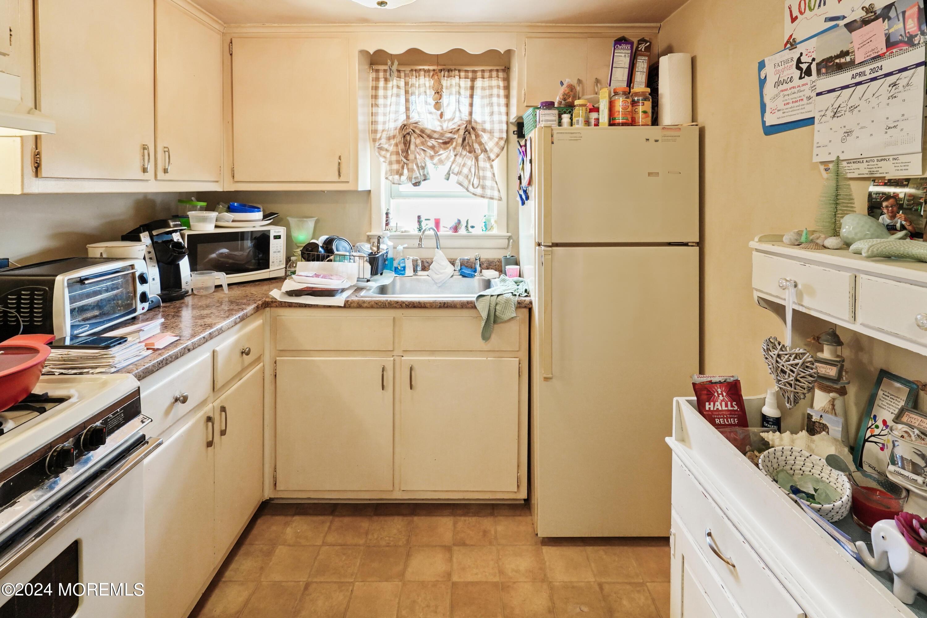 Photo of 120 Main Street, Avon-by-the-sea NJ 07717