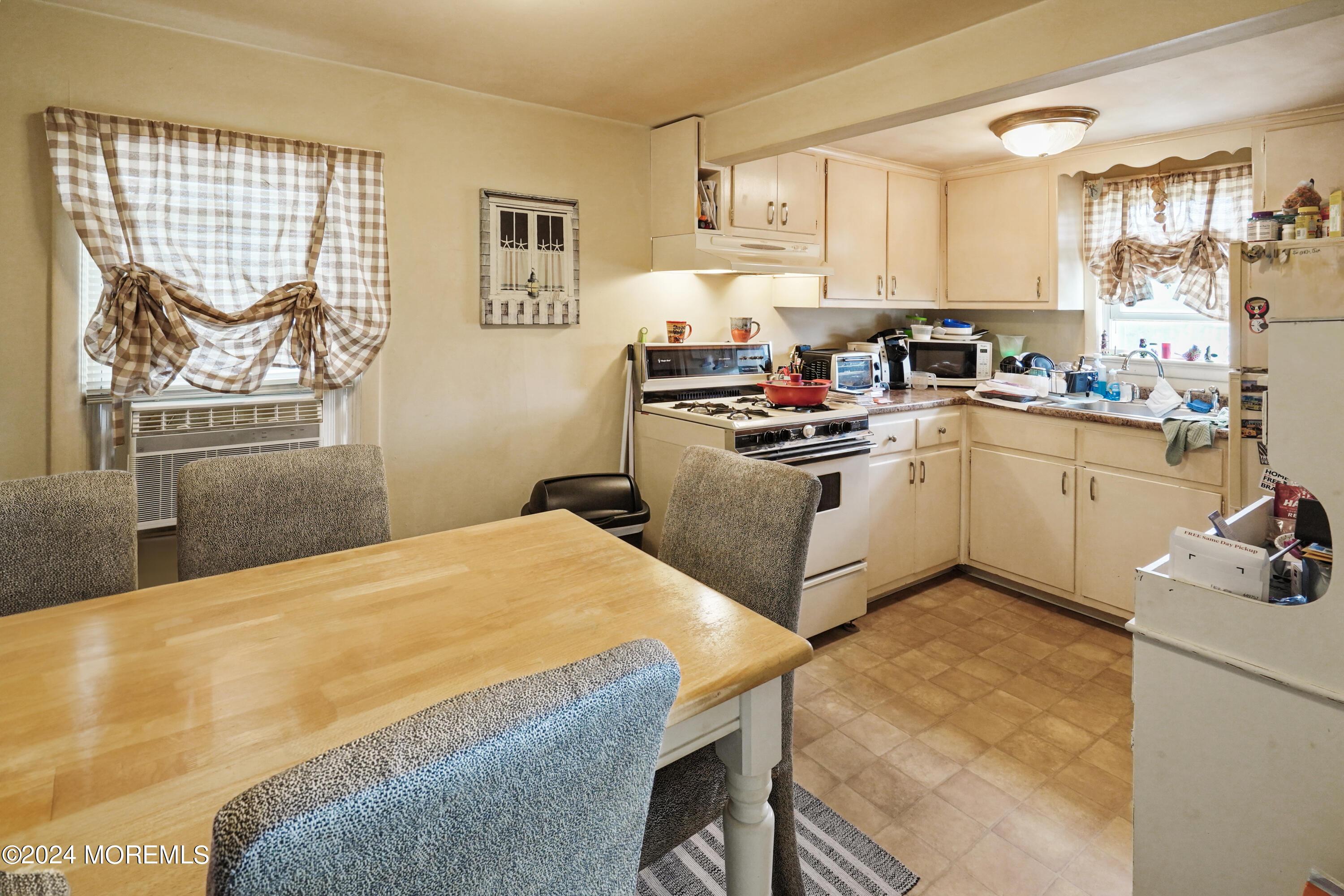 Photo of 120 Main Street, Avon-by-the-sea NJ 07717