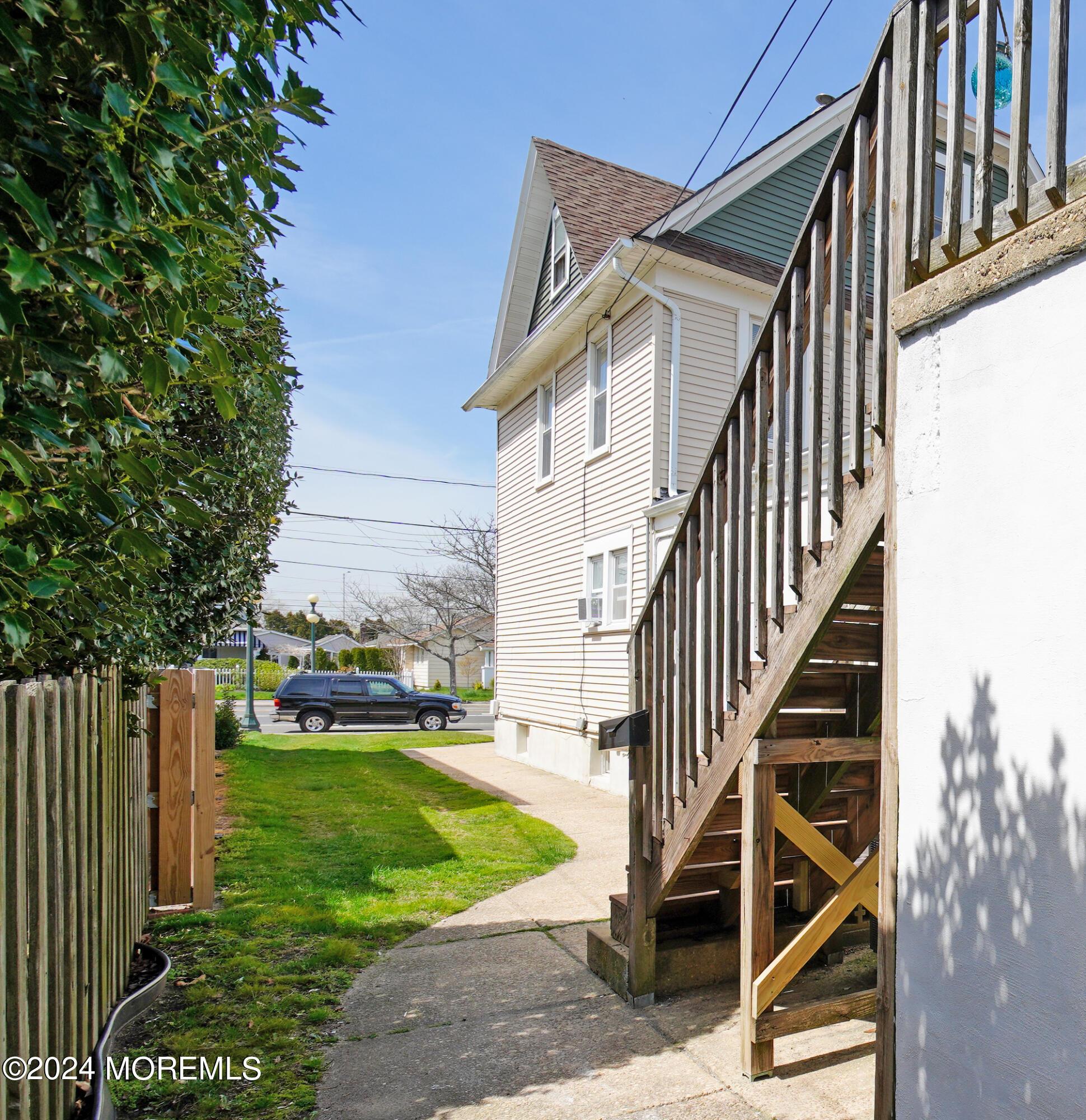 Seperate entrance and private deck on Unit #3