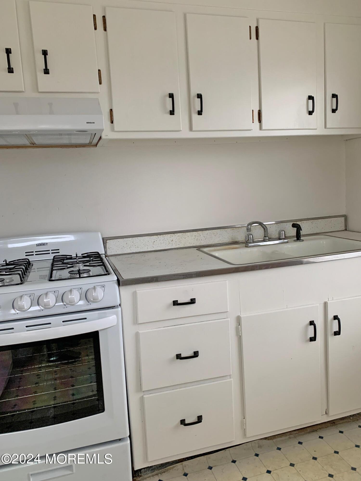 Photo of 120 Main Street, Avon-by-the-sea NJ 07717