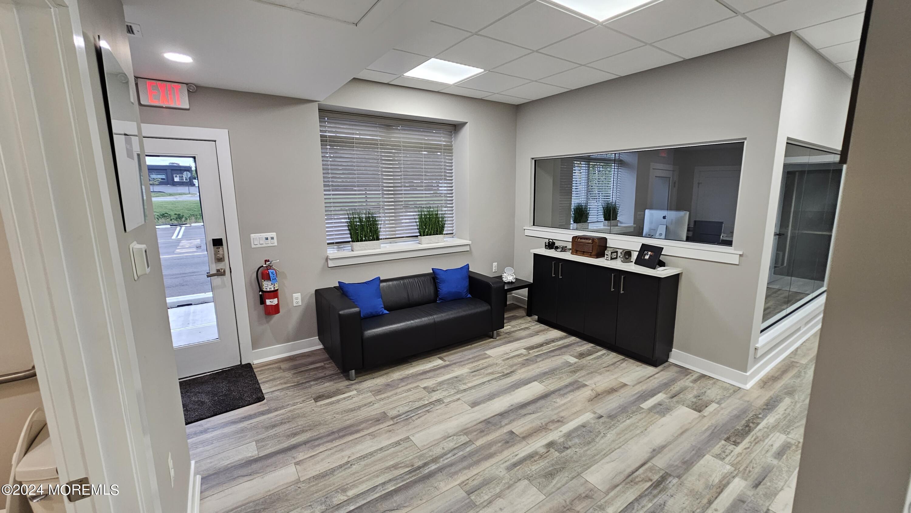 1st Floor Foyer / Entry