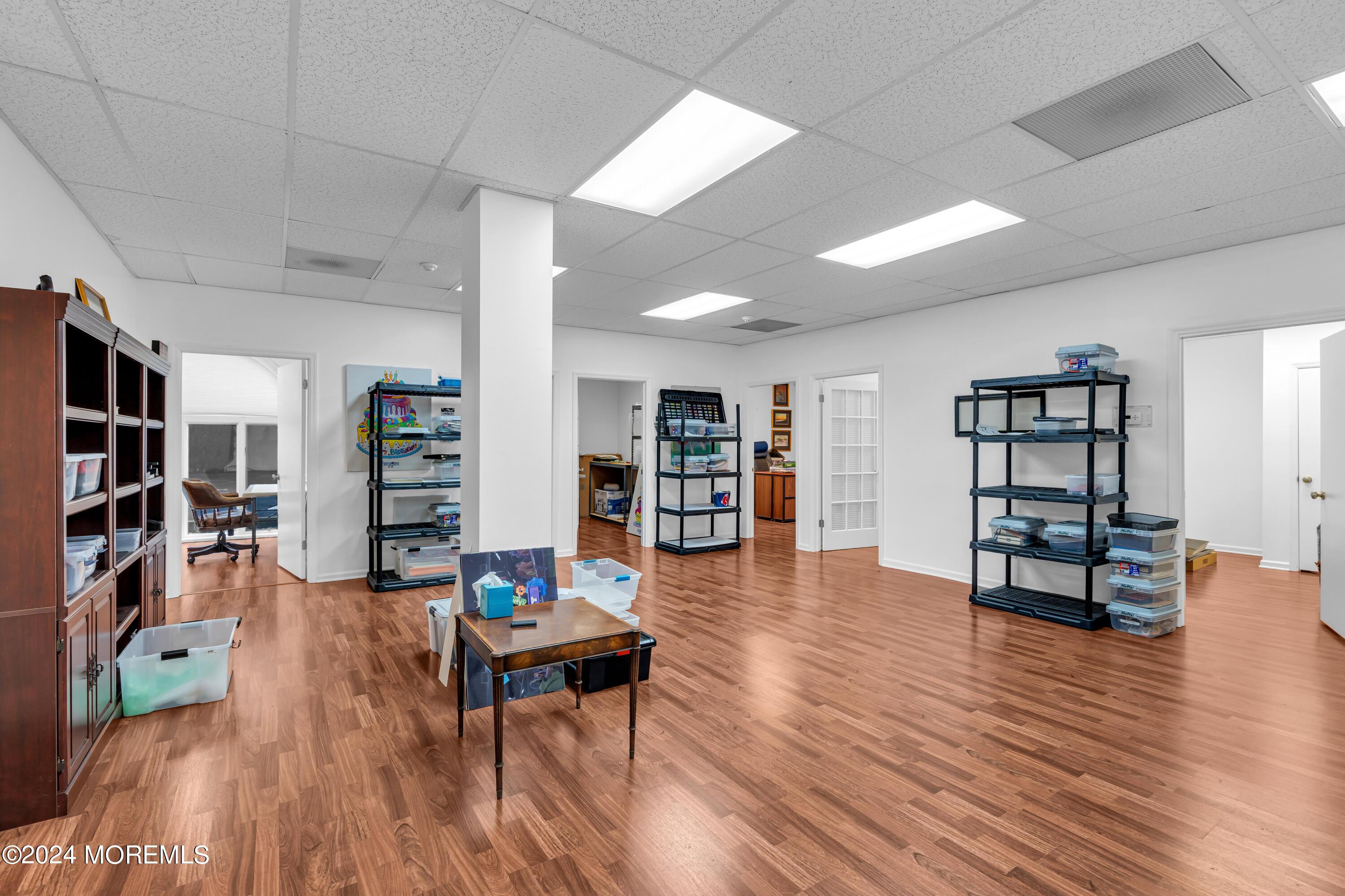 BEAUTIFUL ENGINEERED FLOORING.