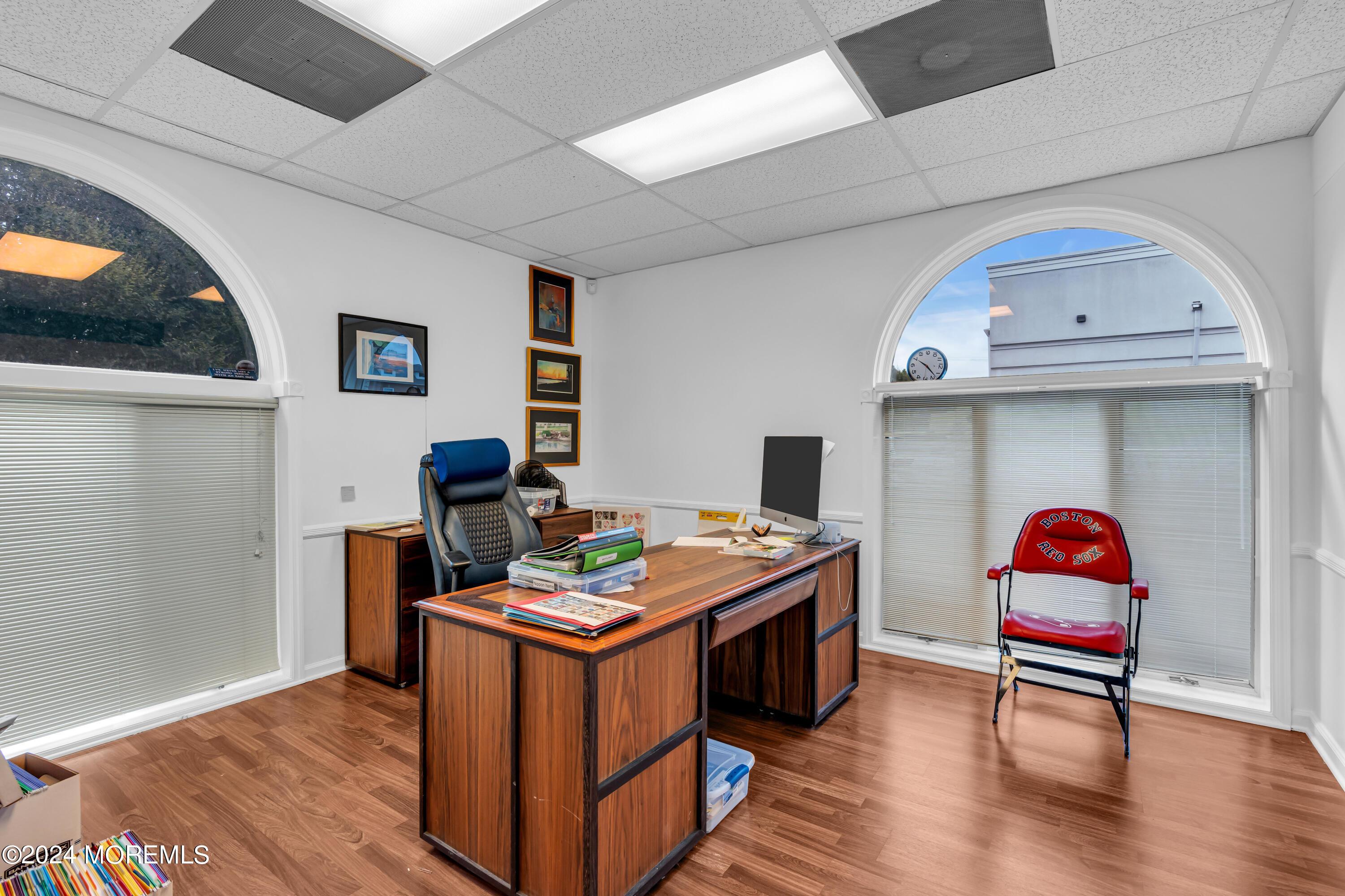 CORNER EXECUTIVE OFFICE