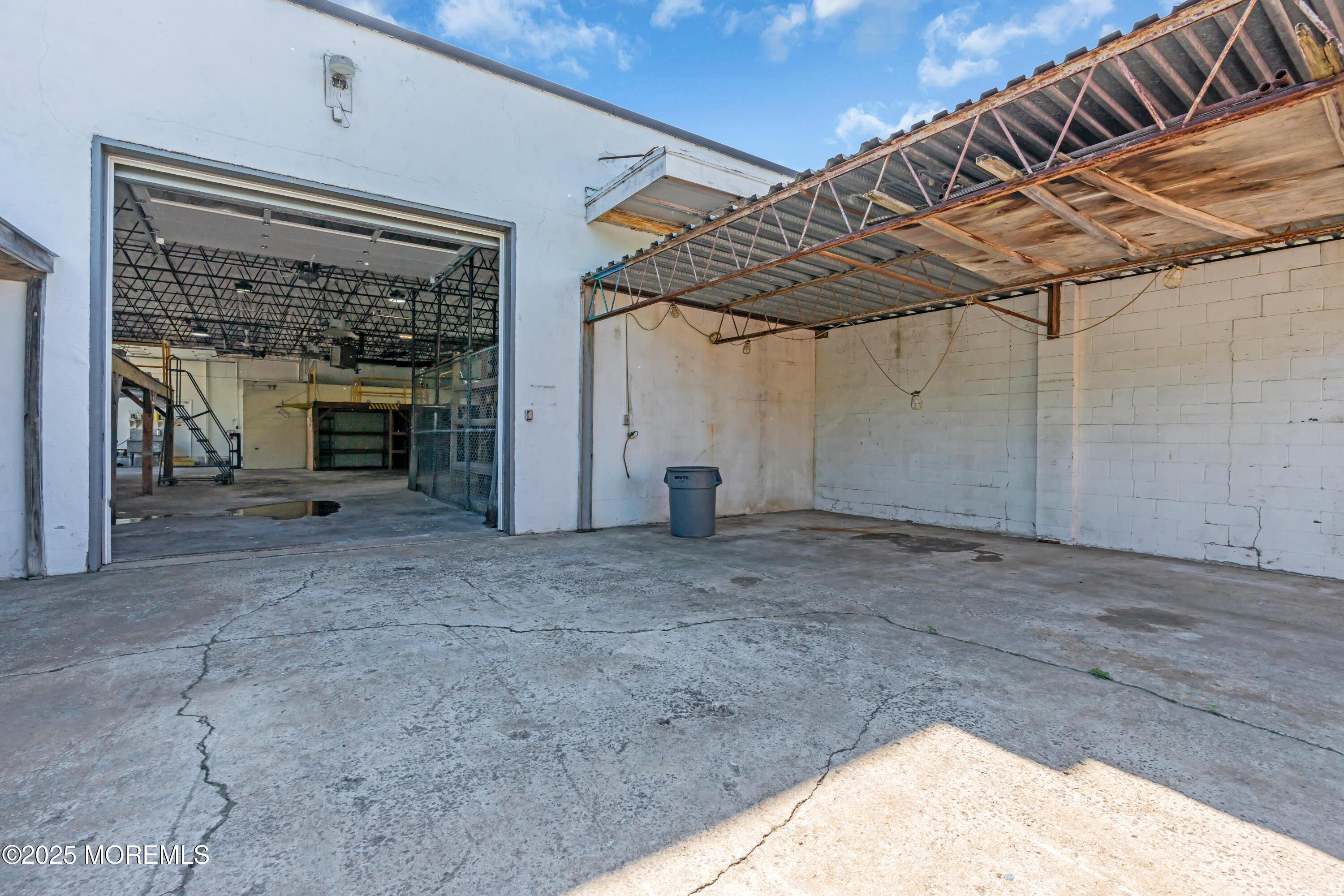 Exterior View / Entrance into Warehouse