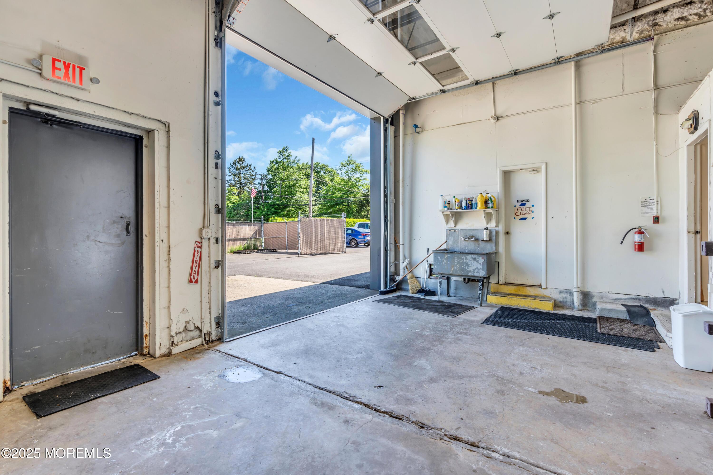 Large Garage Door 1 of 2