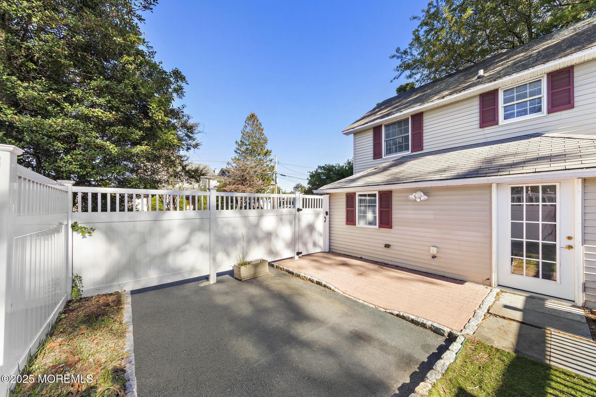 Photo of 549 Woodland Avenue, Brielle NJ 08730