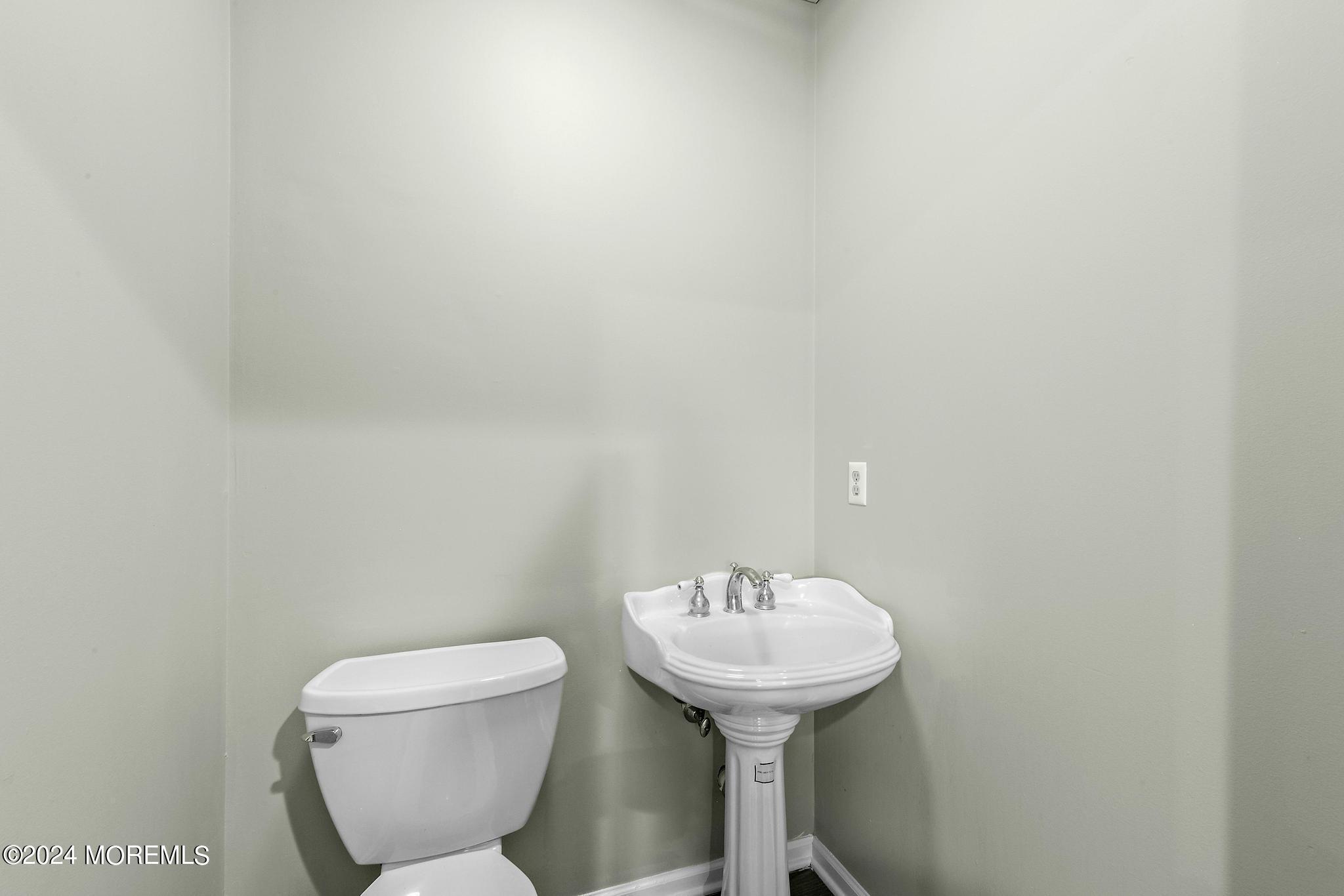 Photo of 188 Bergen Place, Red Bank NJ 07701