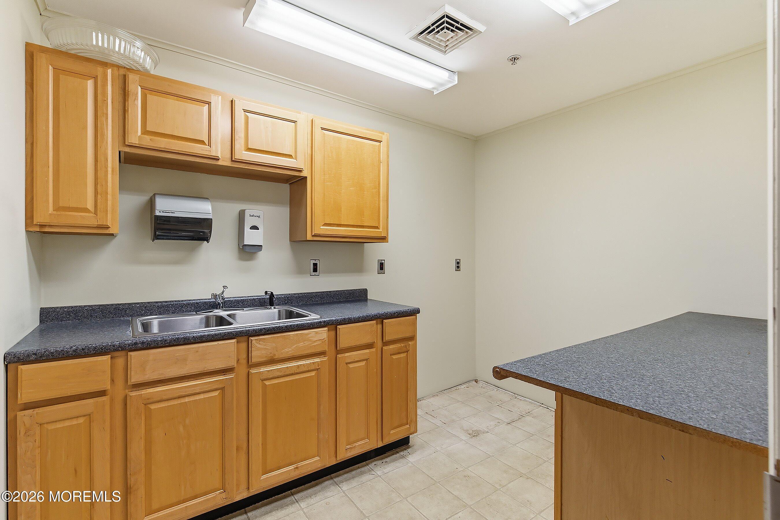 Photo of 610 Main Street, Belmar NJ 07719