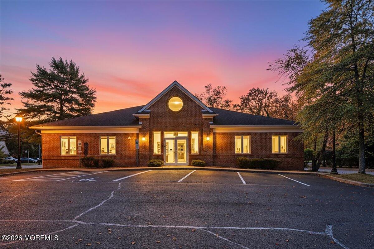 Image of 246 Monmouth Road, Oakhurst NJ 07755