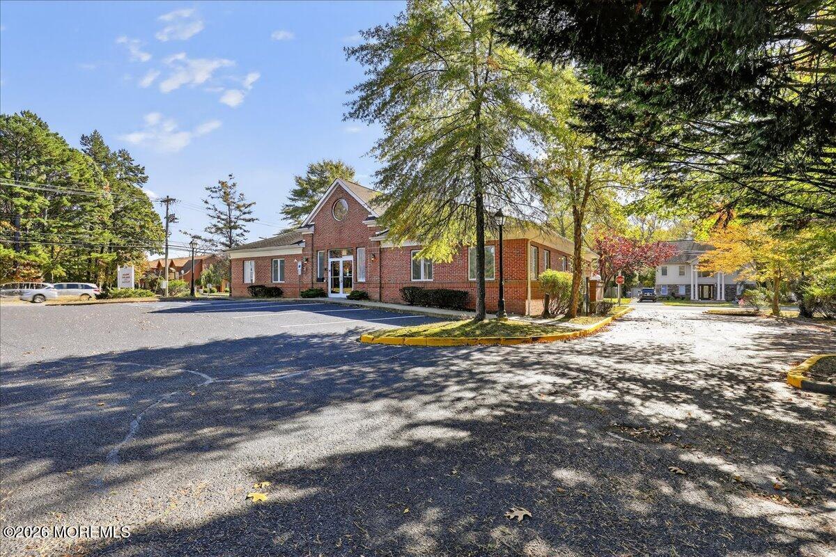 Photo of 246 Monmouth Road, Oakhurst NJ 07755