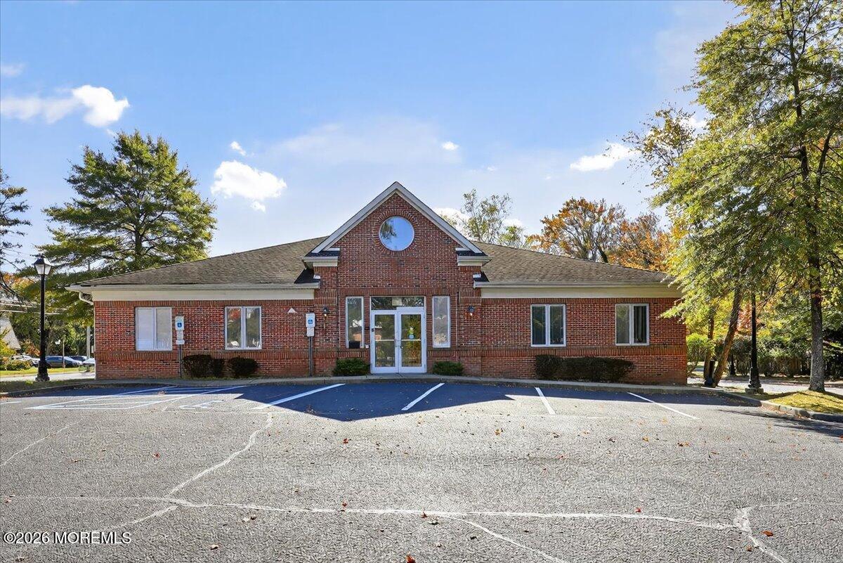 Photo of 246 Monmouth Road, Oakhurst NJ 07755