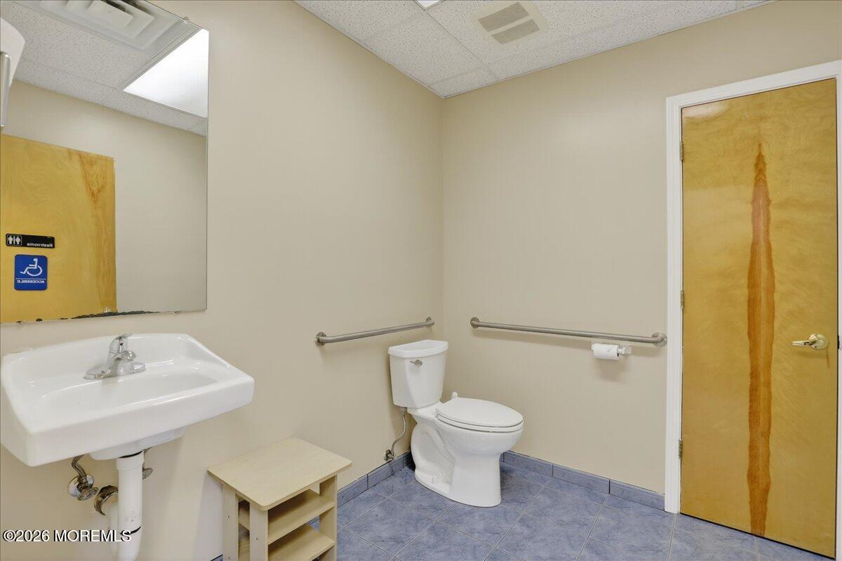 Photo of 246 Monmouth Road, Oakhurst NJ 07755