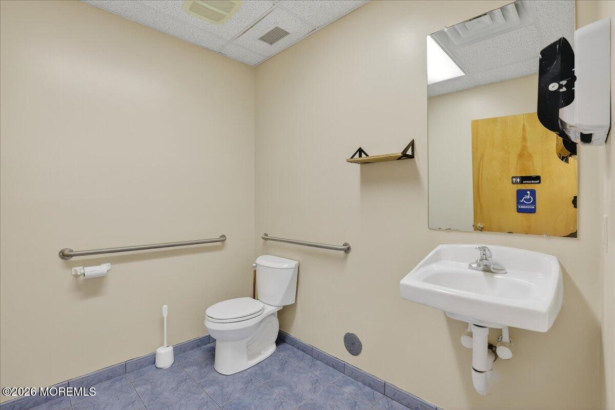 Photo of 246 Monmouth Road, Oakhurst NJ 07755