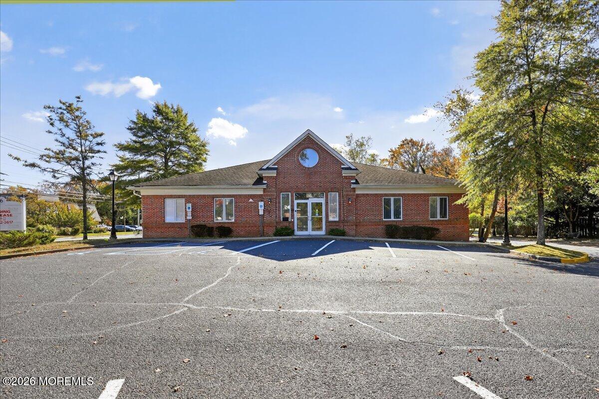 Photo of 246 Monmouth Road, Oakhurst NJ 07755