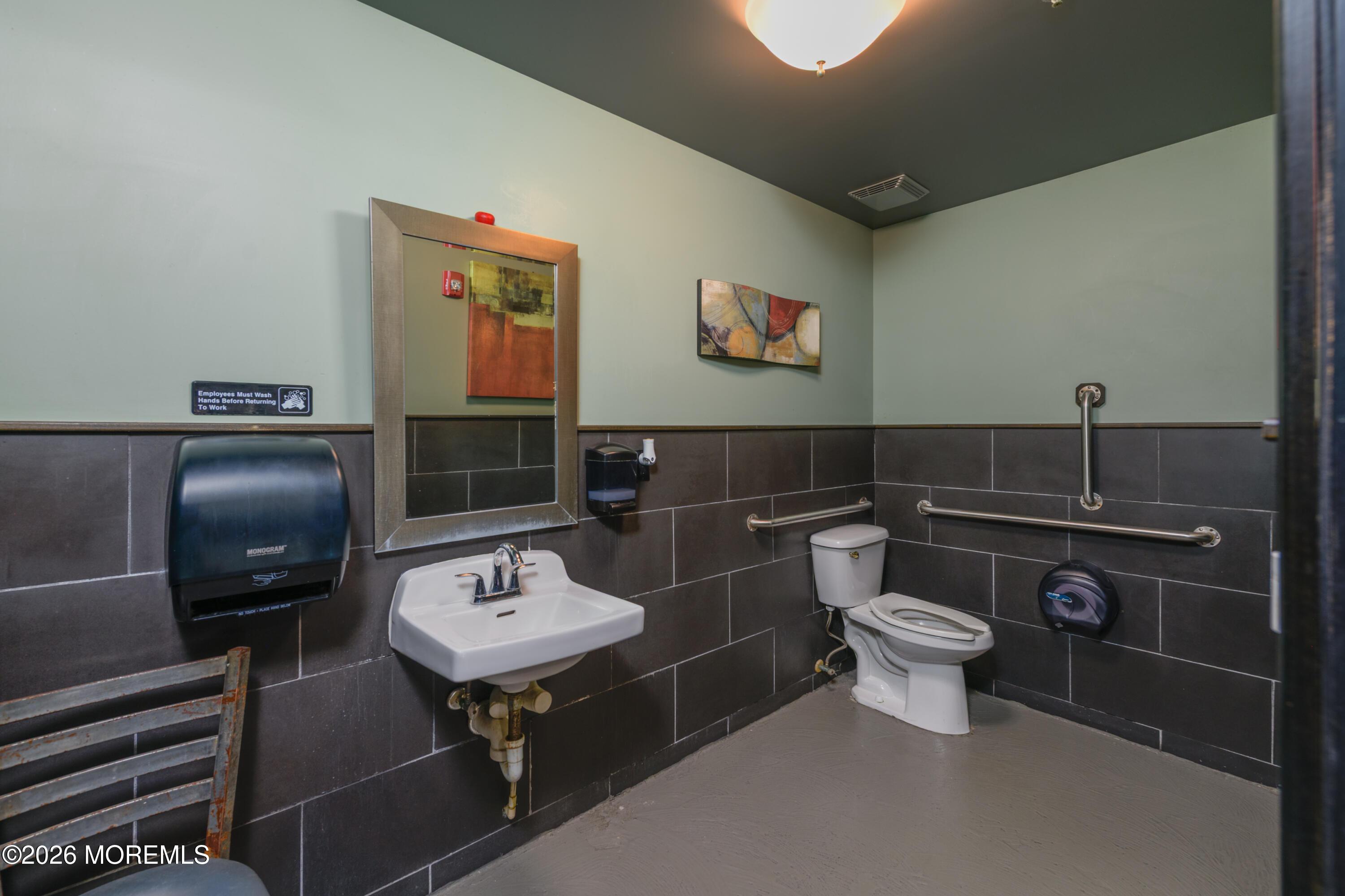 Photo of 2100 35 9, Sea Girt NJ 08750