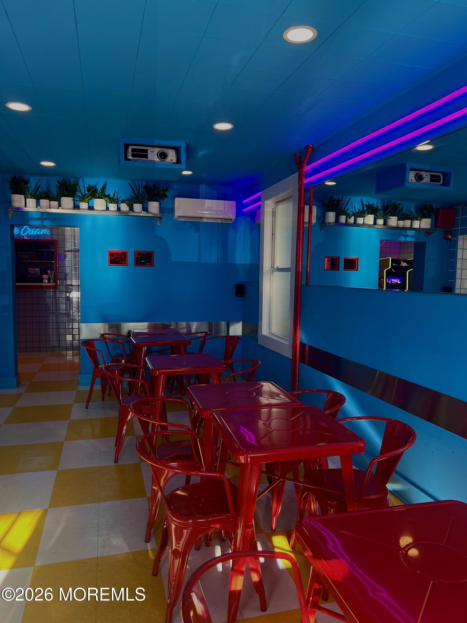 Picture from Previous tenant