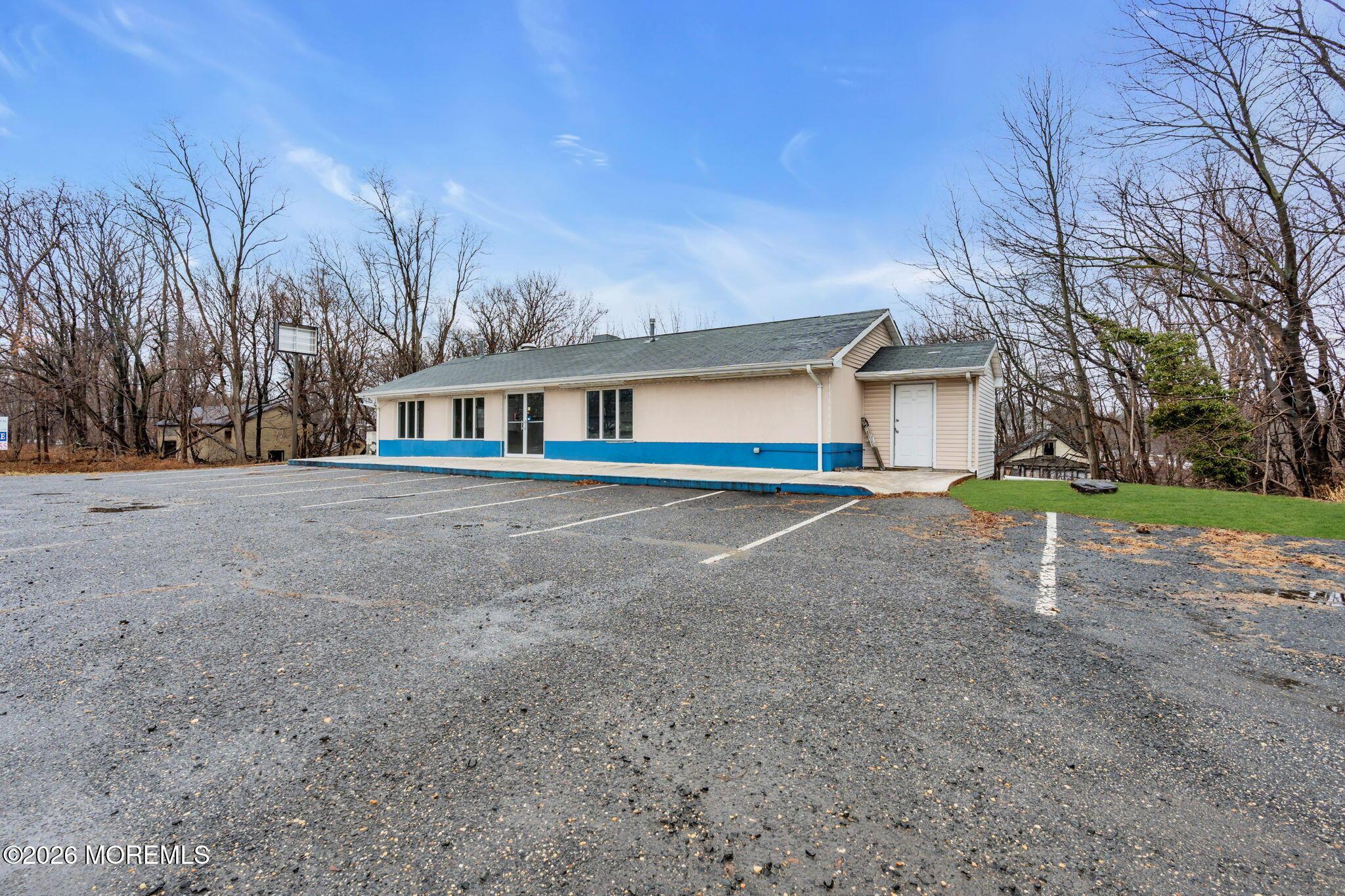 Photo of 320 State Route 33, Manalapan NJ 07726