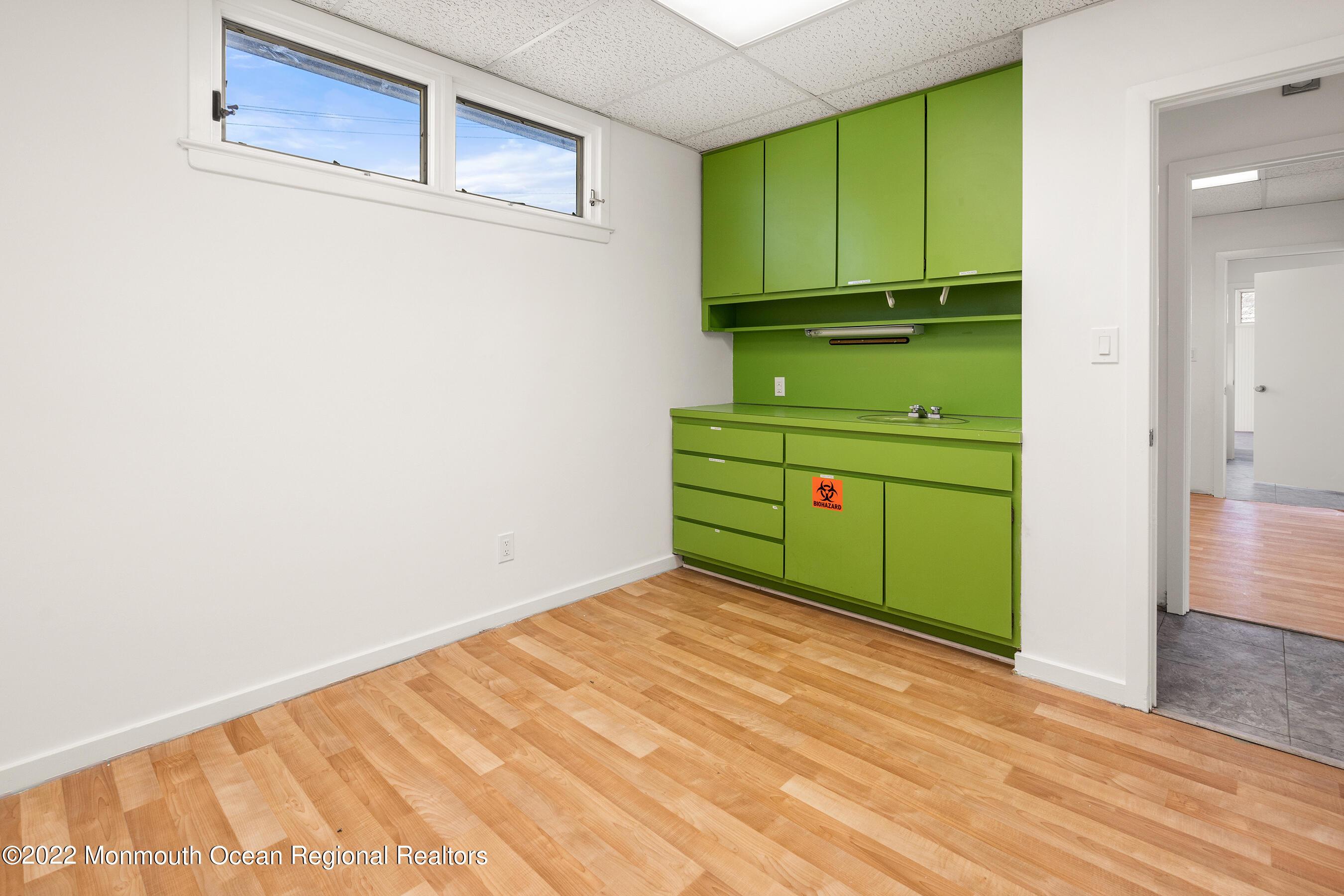 Photo of 608 Union Avenue, Brielle NJ 08730