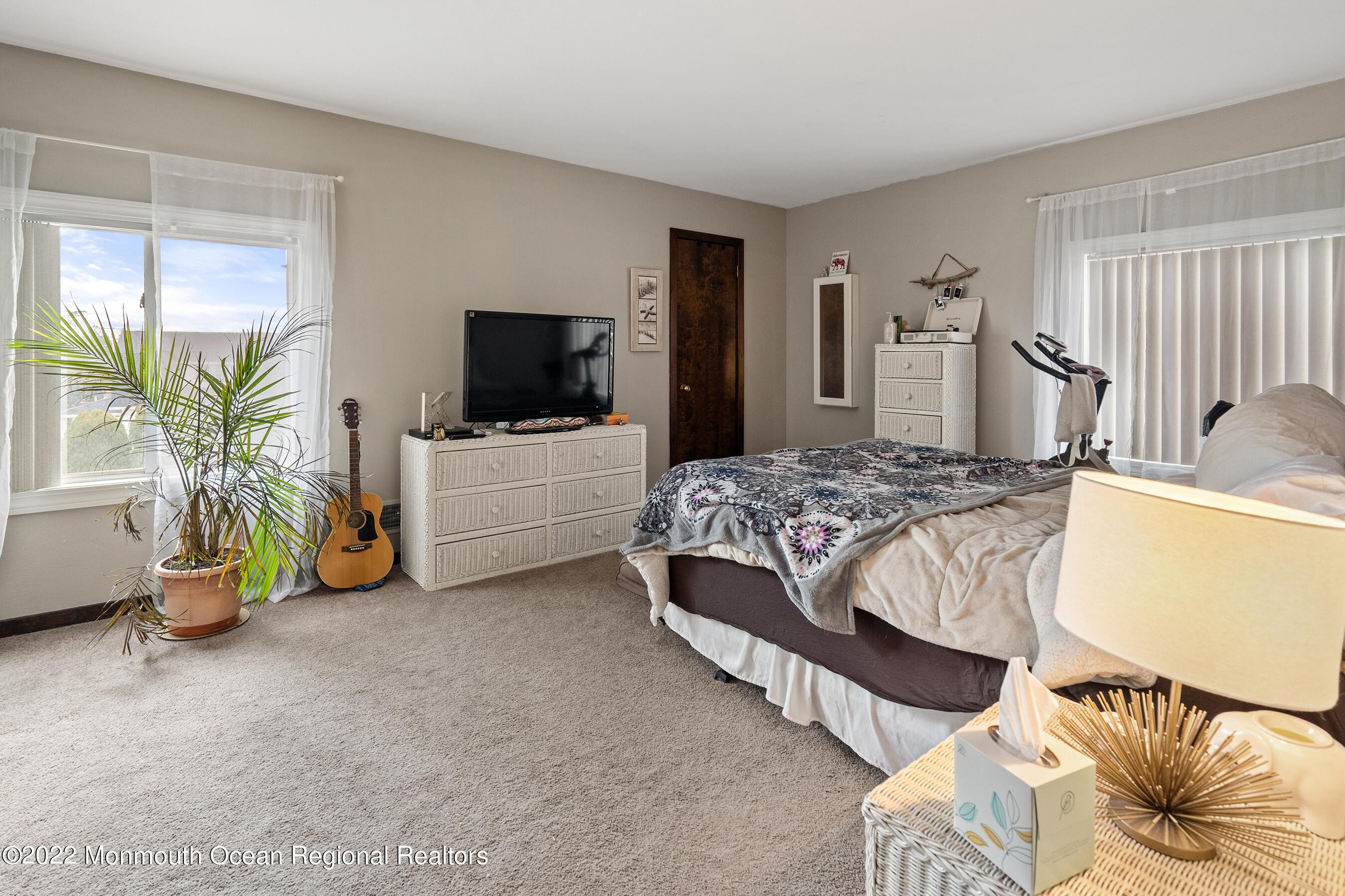 Photo of 608 Union Avenue, Brielle NJ 08730