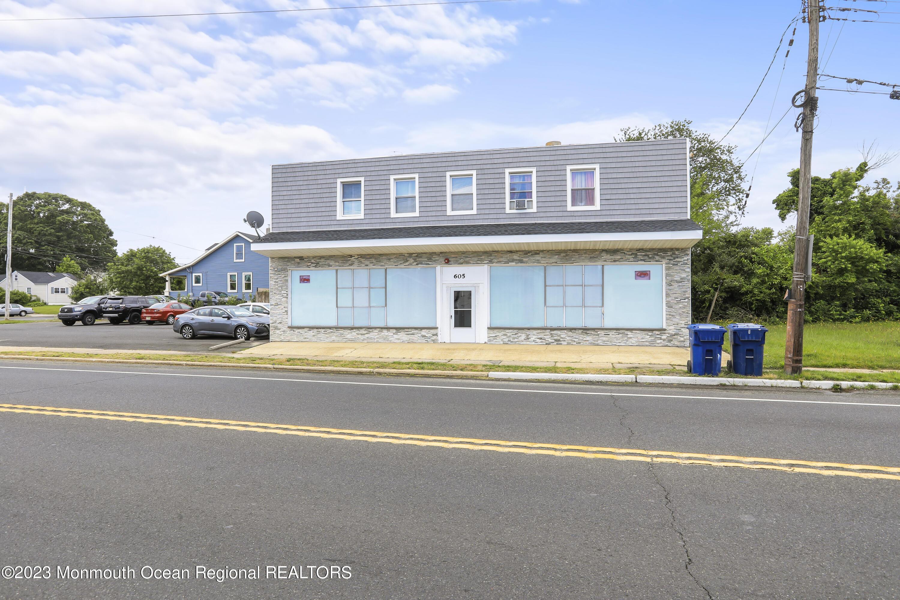 Photo of 605 State Route 35, Neptune Township NJ 07753