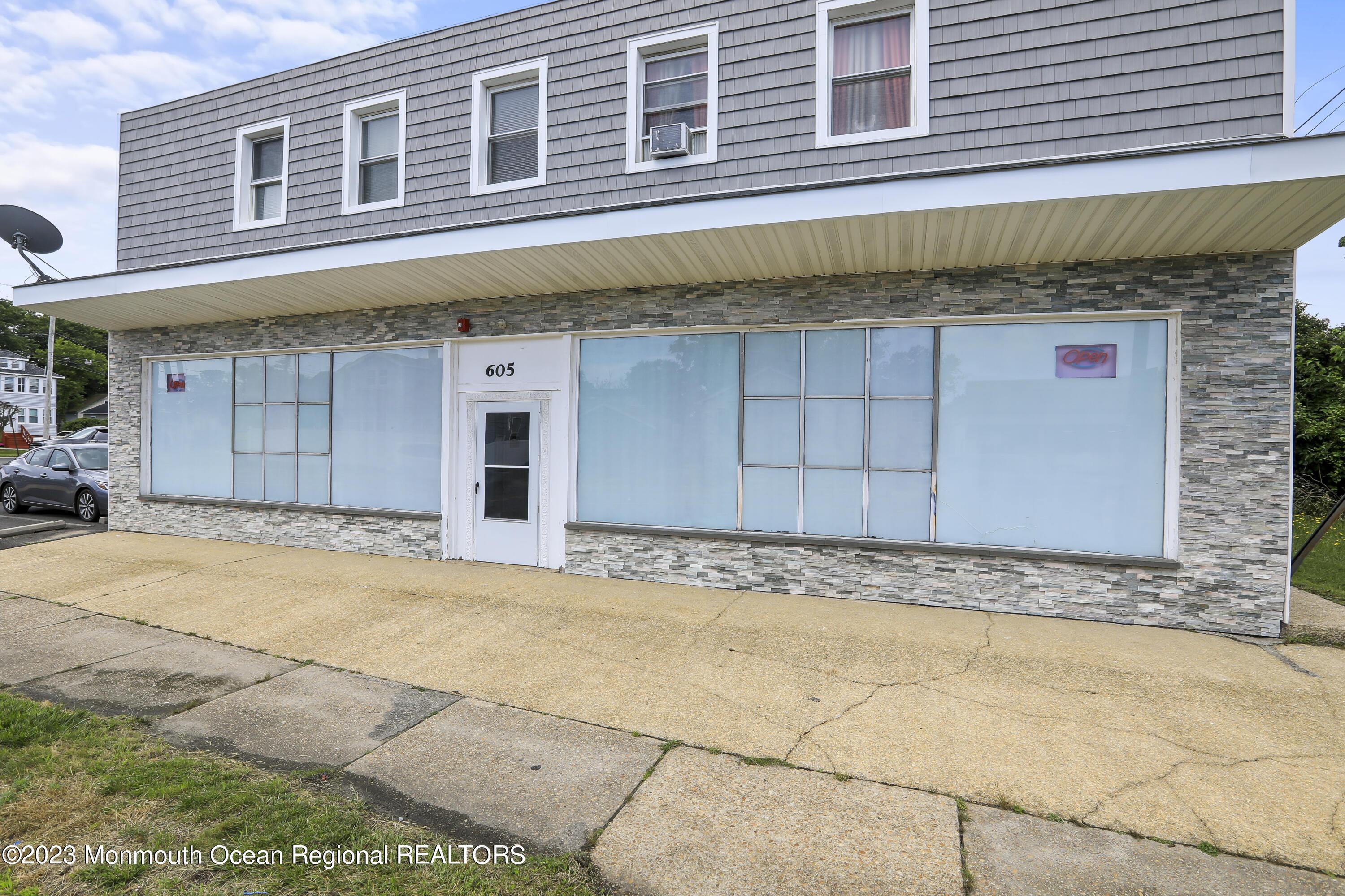 Photo of 605 State Route 35, Neptune Township NJ 07753