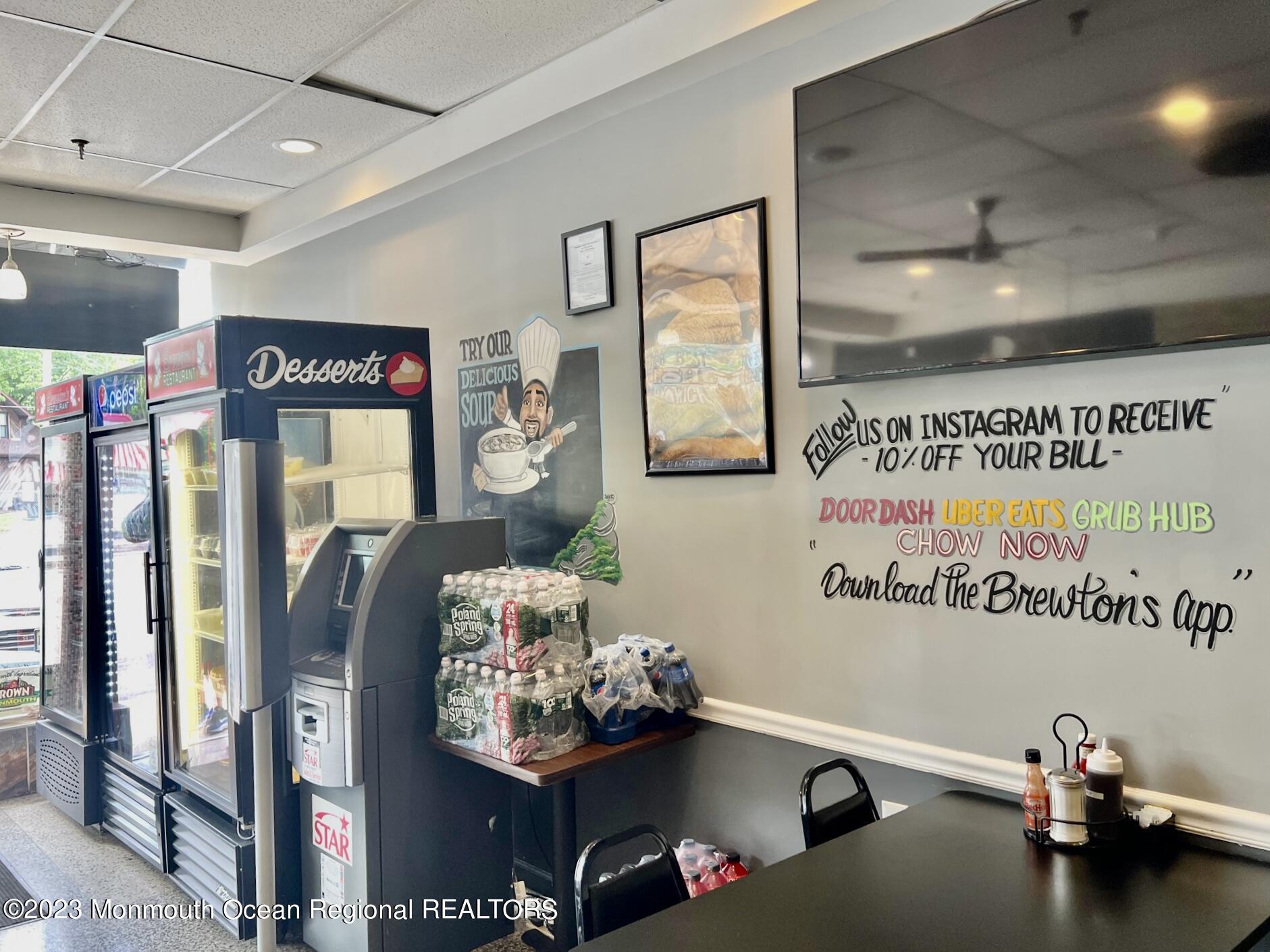 Inviting environment with plenty of retail exposure and natural sunlight.