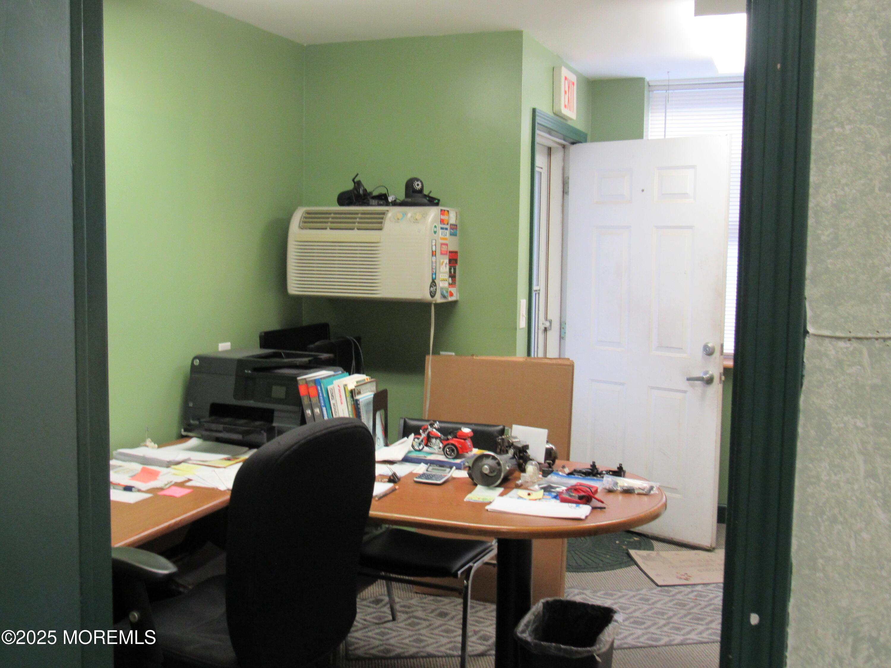 Photo of 77 Pension Hill Road 17, Manalapan NJ 07726