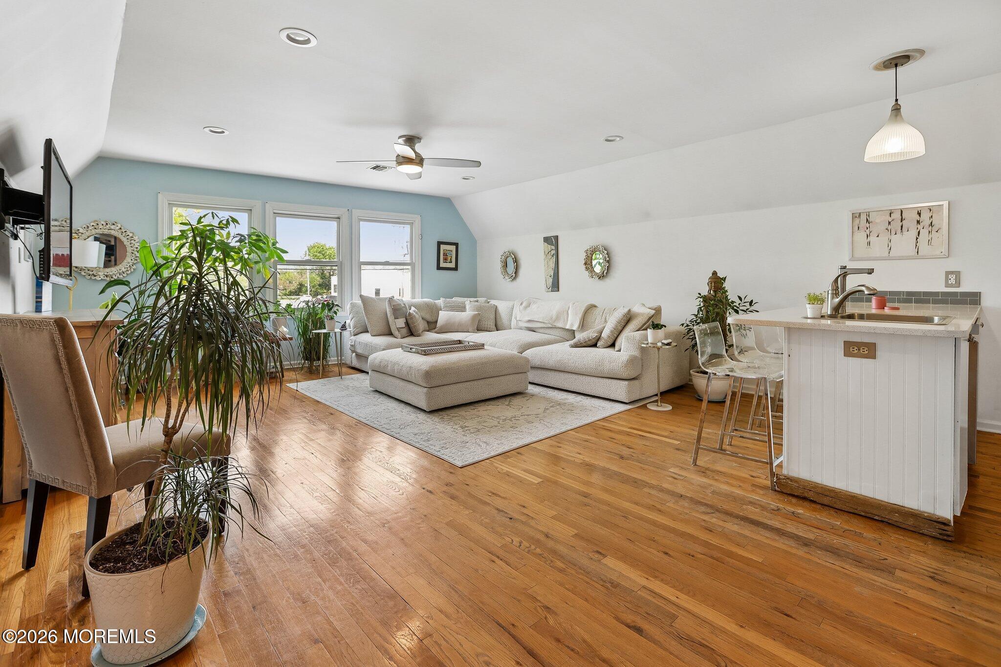 Photo of 622 Main Street, Avon-by-the-sea NJ 07717