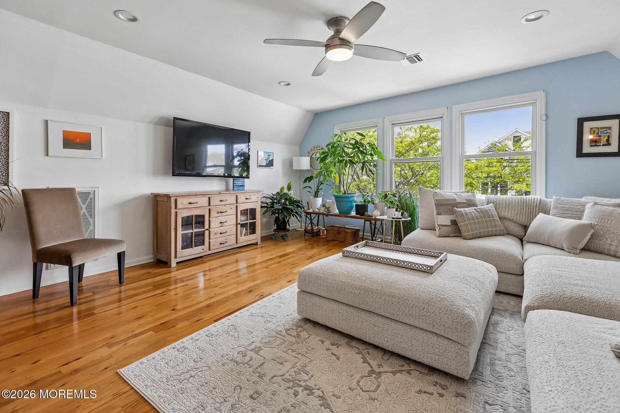 Photo of 622 Main Street, Avon-by-the-sea NJ 07717