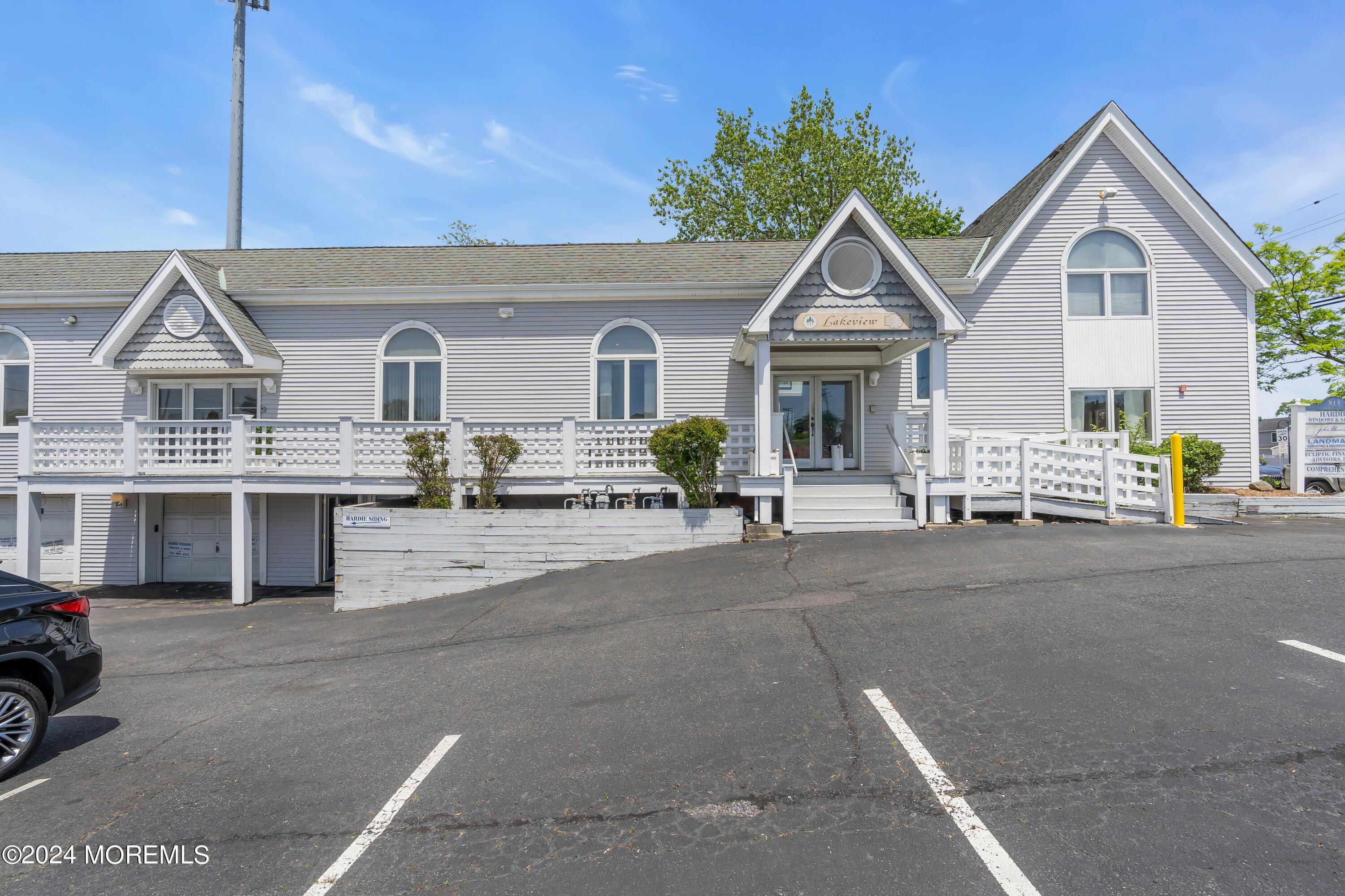 Photo of 813 Main Street, Avon-by-the-sea NJ 07717