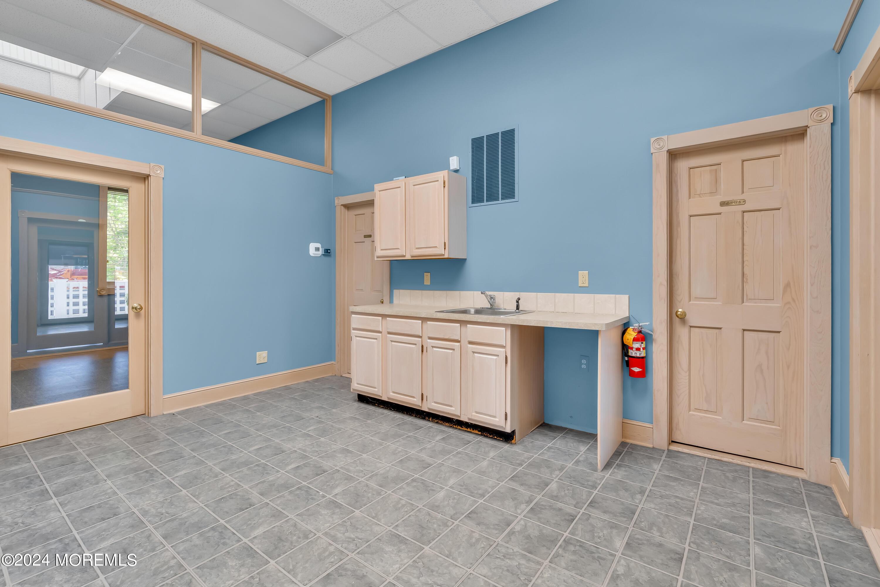 Photo of 813 Main Street, Avon-by-the-sea NJ 07717