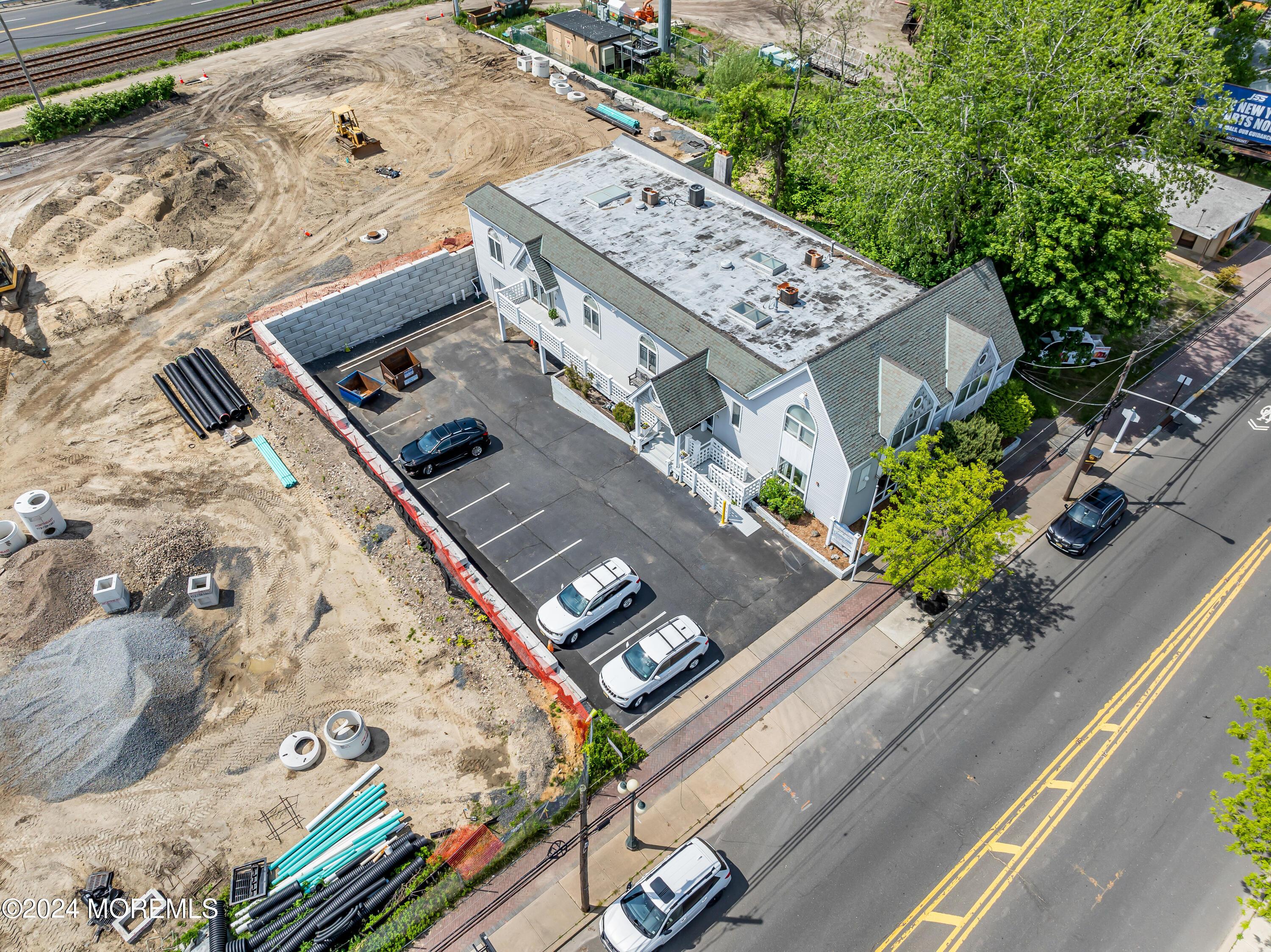 Photo of 813 Main Street, Avon-by-the-sea NJ 07717