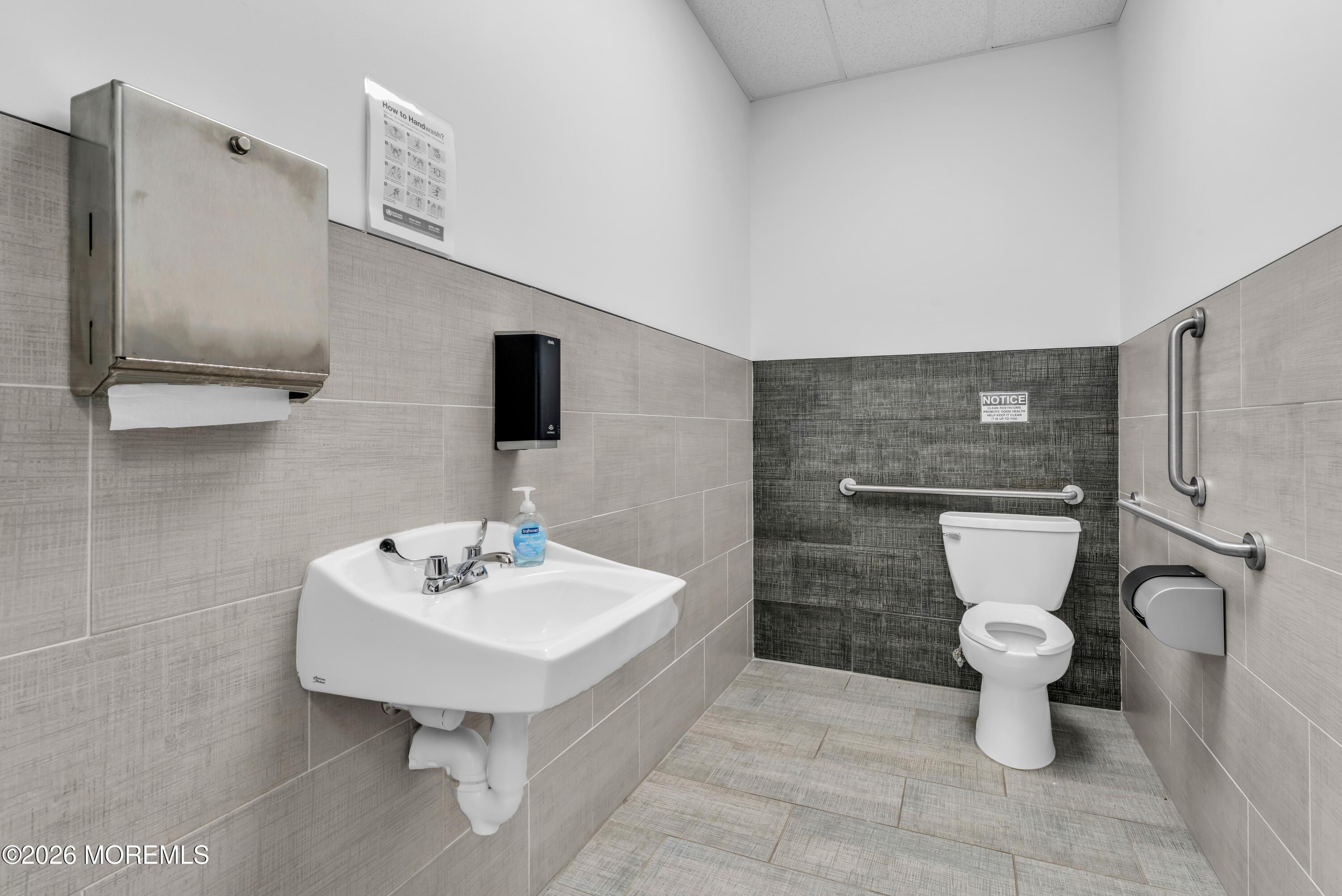 Photo of 3435 Us 9 Unit 1, Freehold NJ 07728