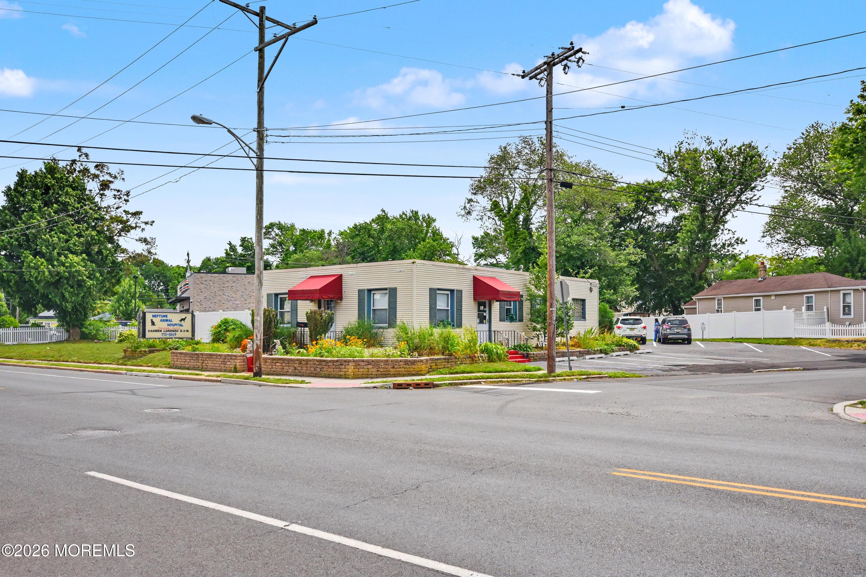 Photo of 317 Route 35, Neptune Township NJ 07753