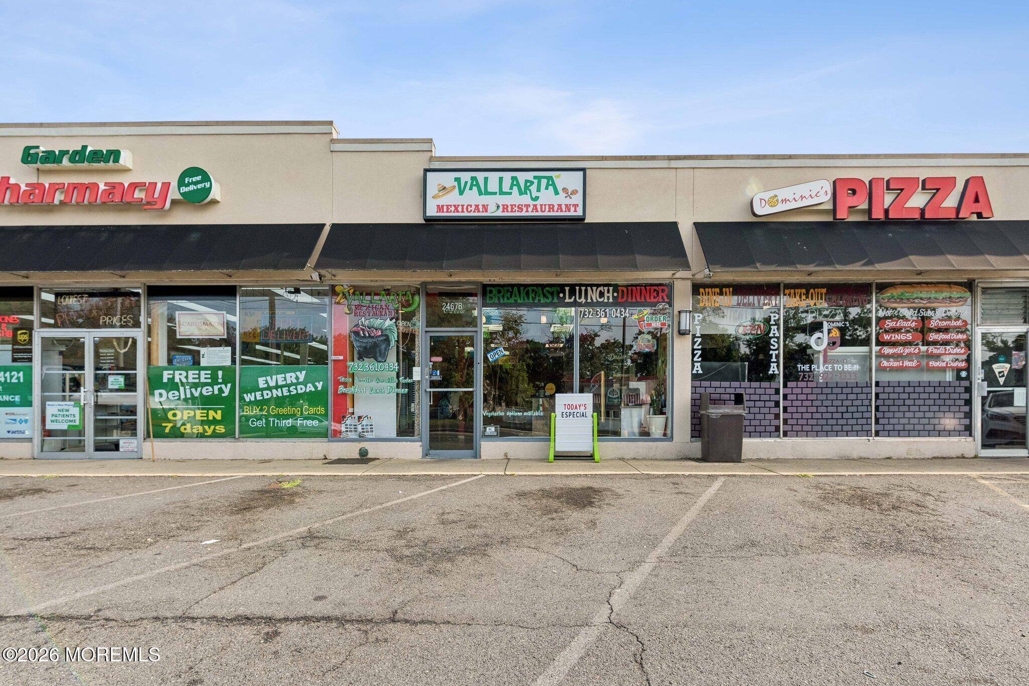 Strip mall location offers lots of foot traffic, visibility AND BUSINESS!!